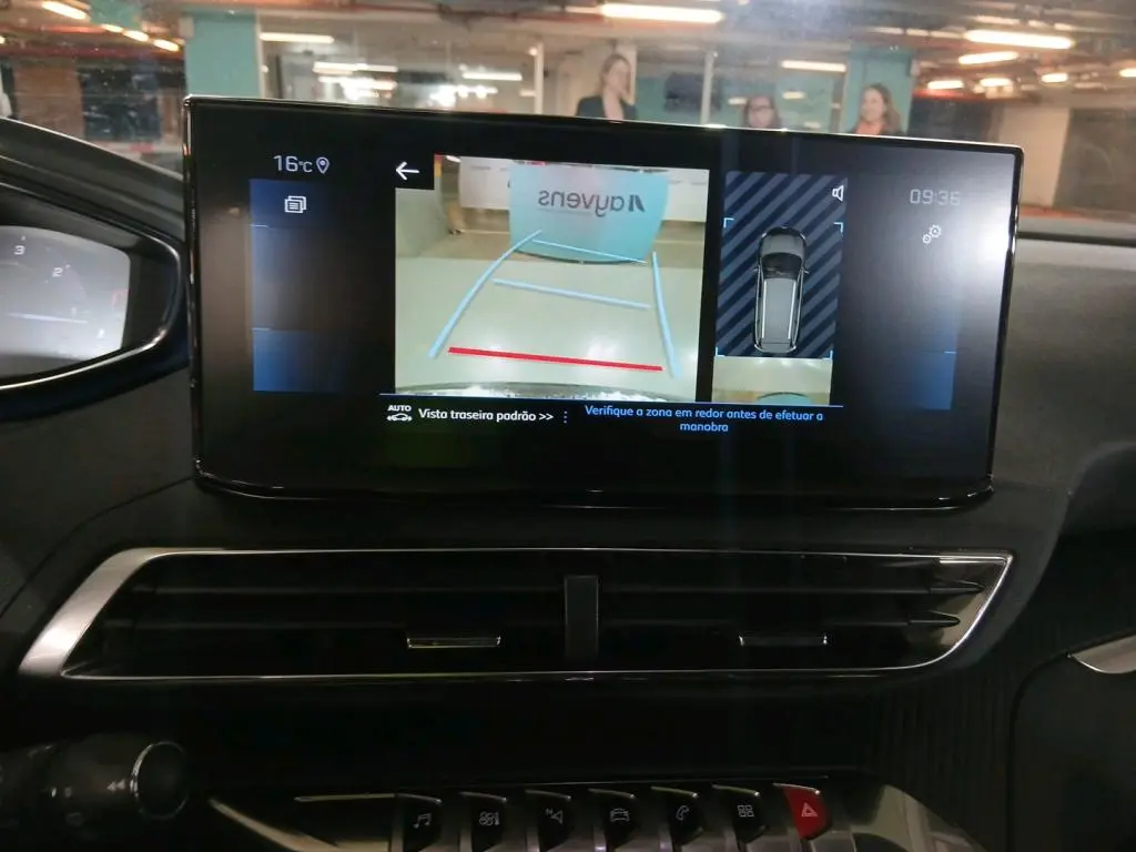 Peugeot 5008 1.5 BlueHDi Allure EAT8 11