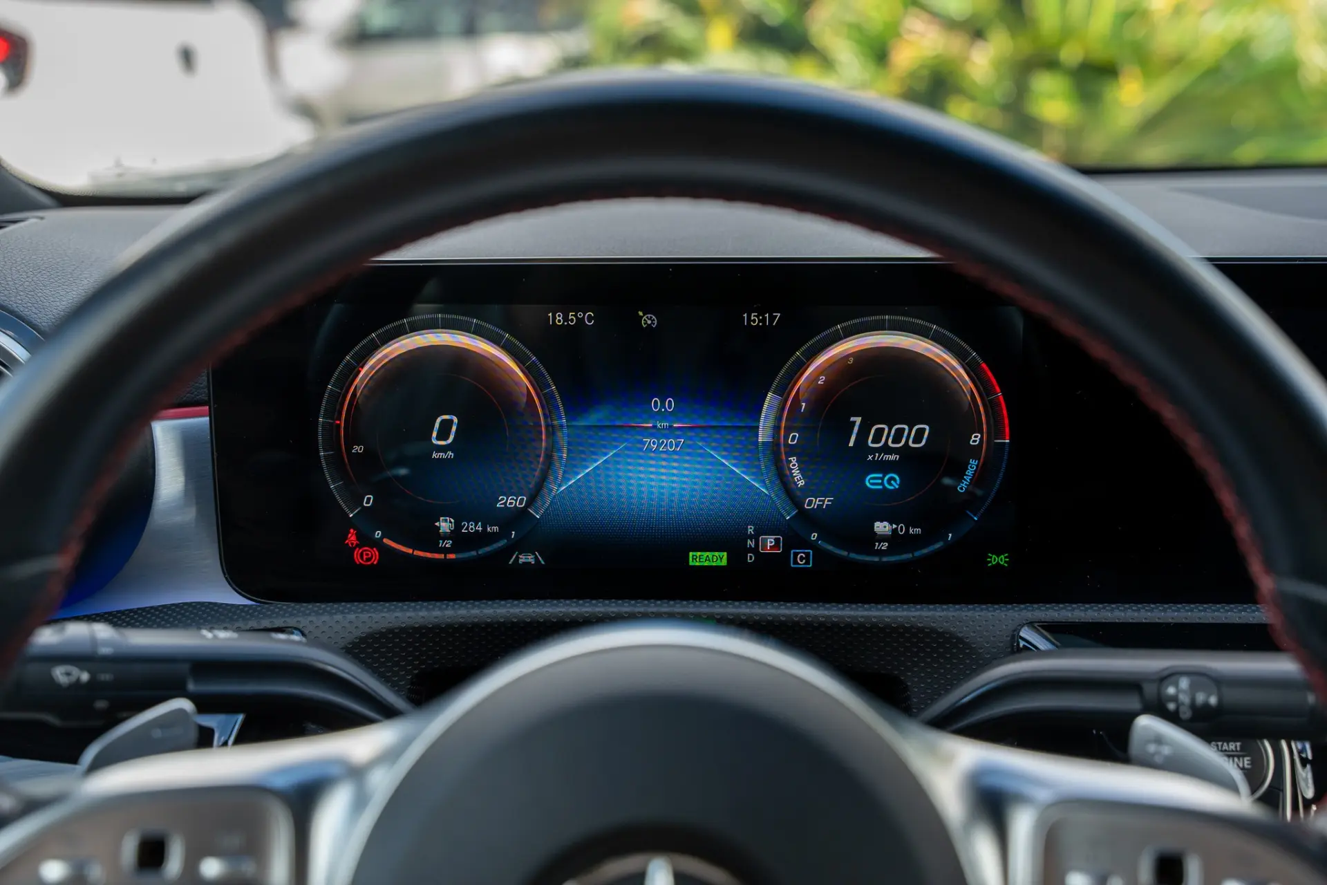 Mercedes-Benz A 250 Limousine e AMG Line 8