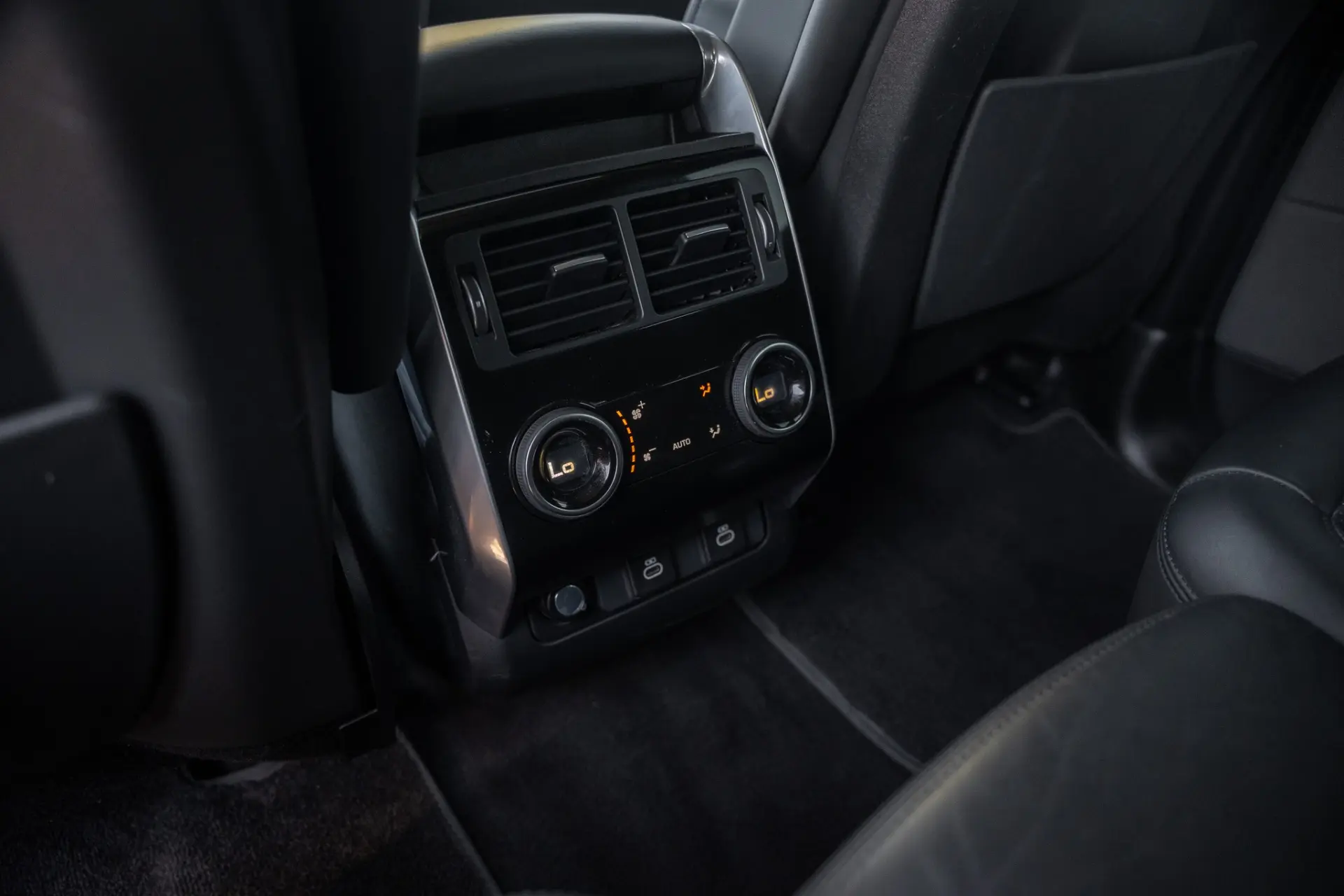 Land Rover Range Rover Sport 2.0 Si4 PHEV HSE Dynamic Stealth 29