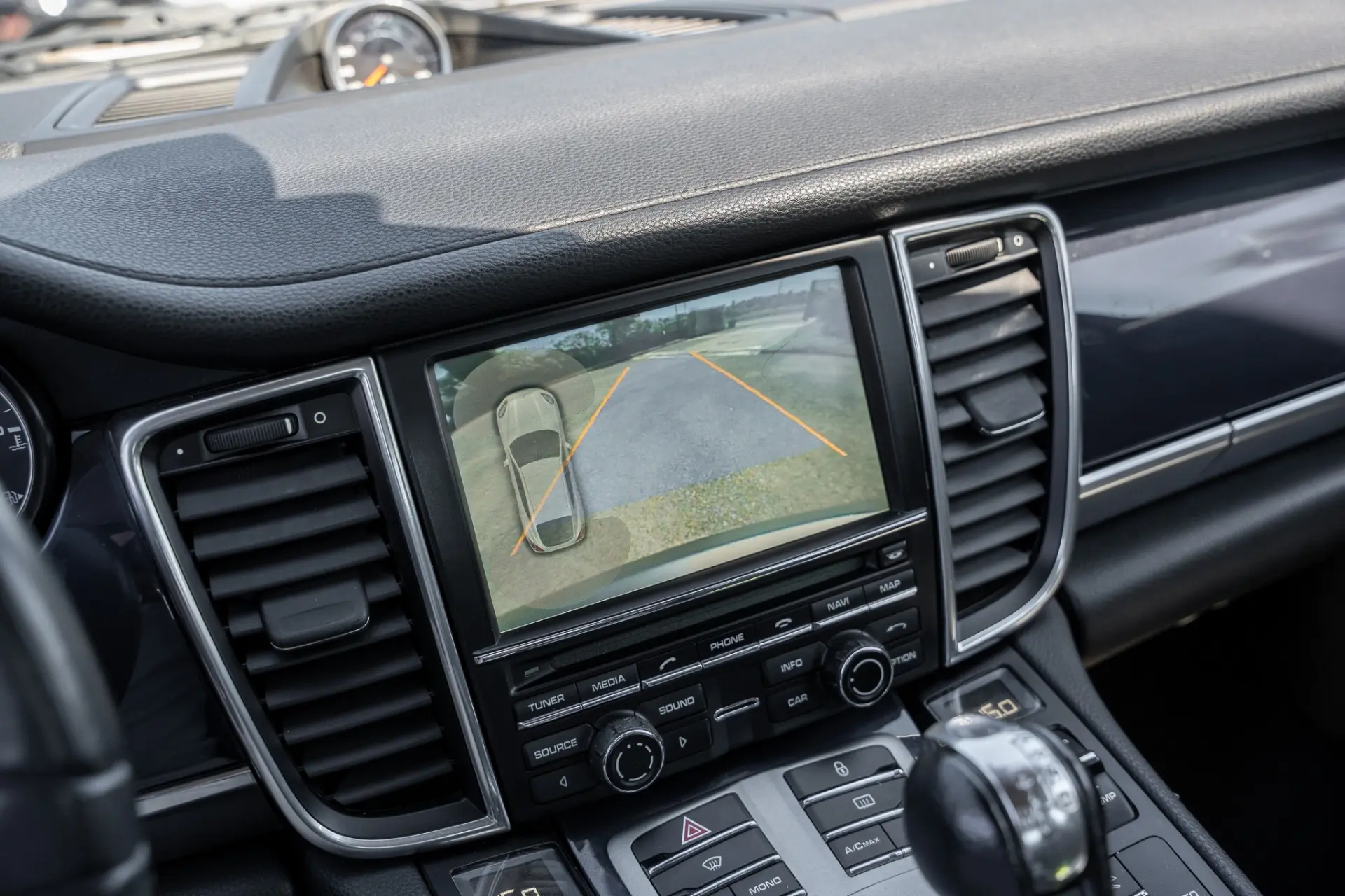 Porsche Panamera S Hybrid 14