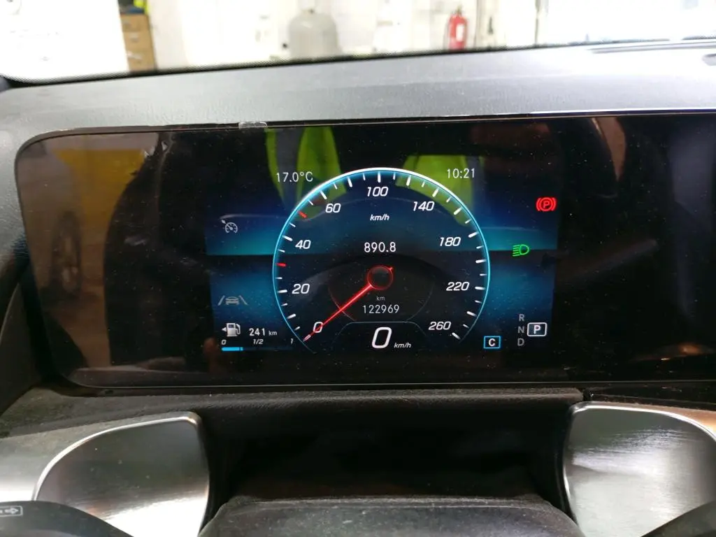 Mercedes-Benz GLB 180 d Progressive 6