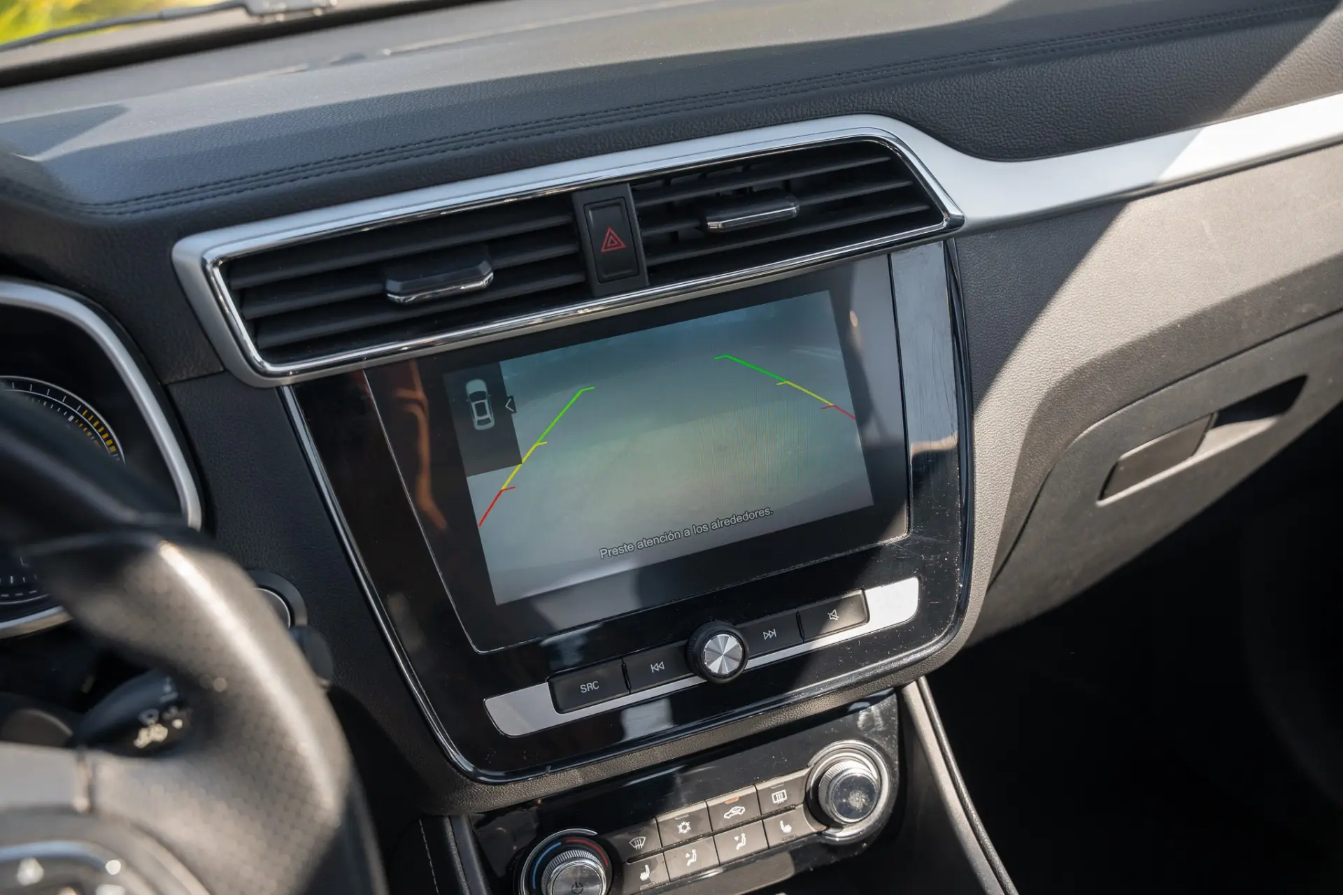 MG ZS EV 44.5 kWh Luxury 17