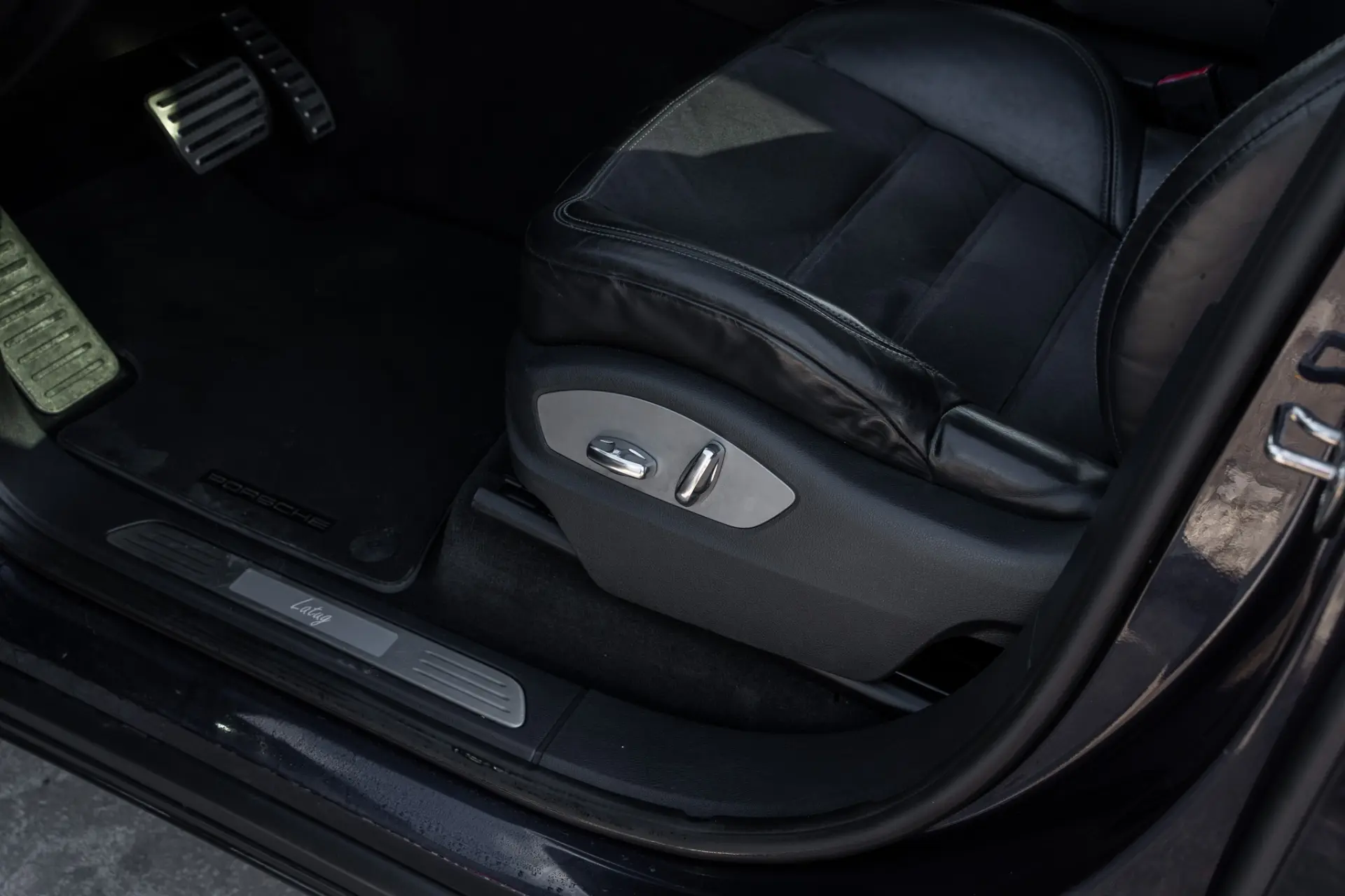 Porsche Cayenne S E-Hybrid 24