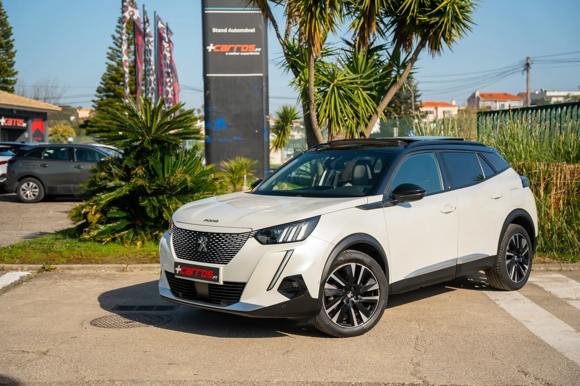 Peugeot e-2008 50 kWh GT 1