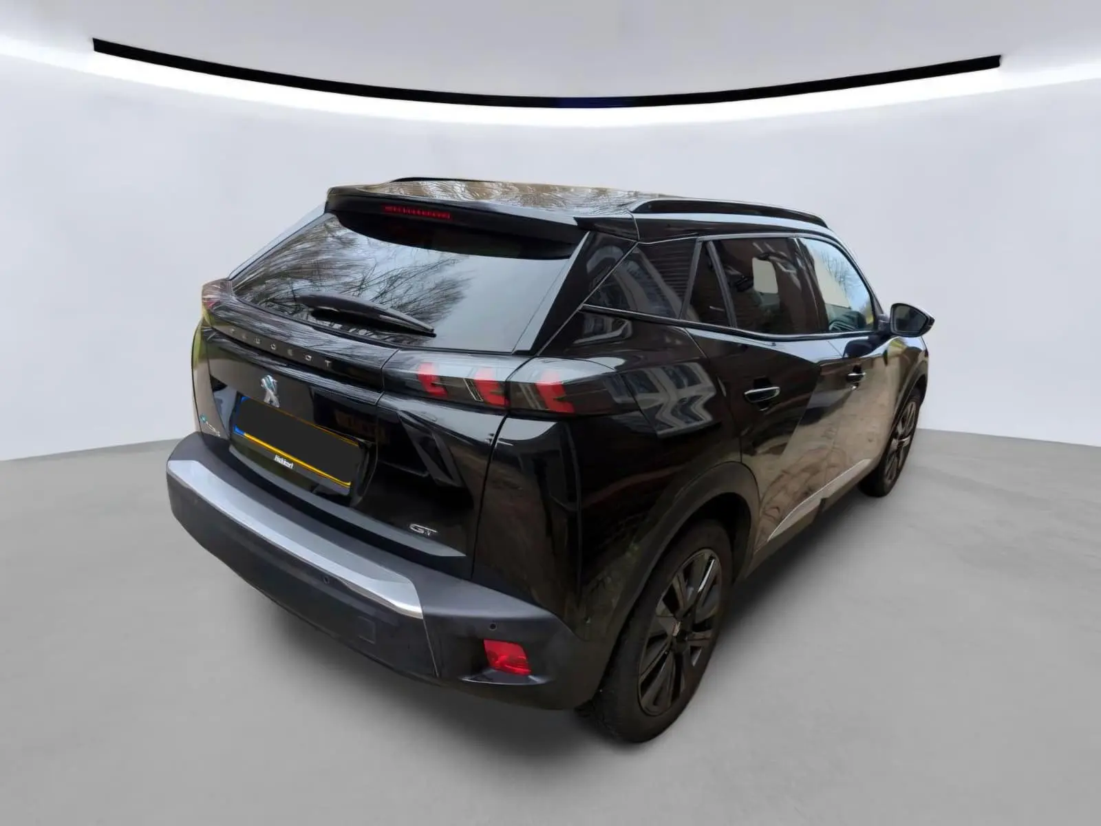 Peugeot e-2008 50 kWh GT 4