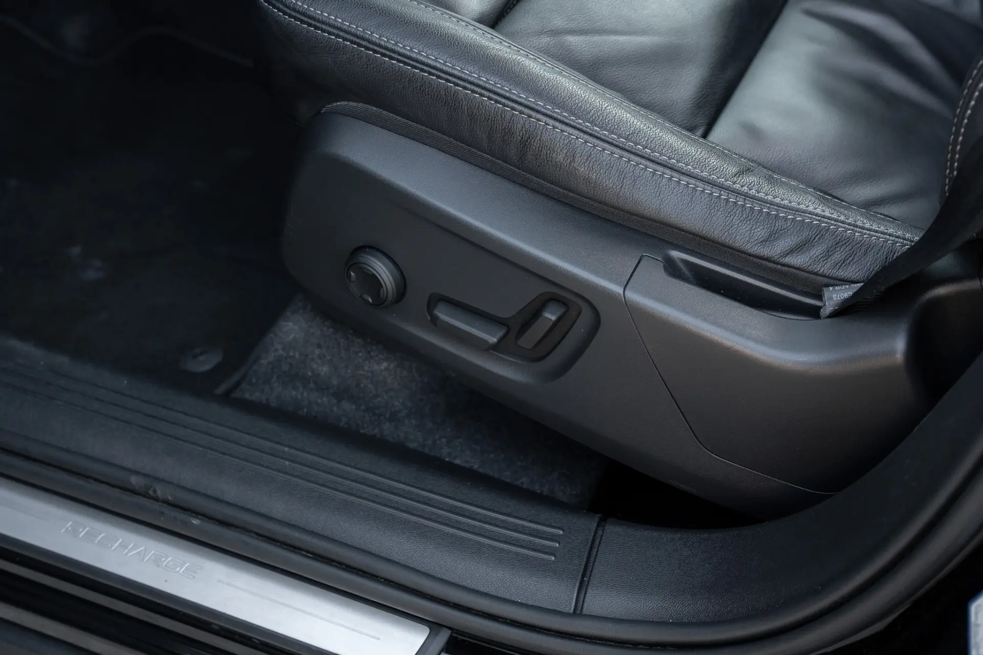 Volvo XC 40 1.5 T5 PHEV R-Design 22