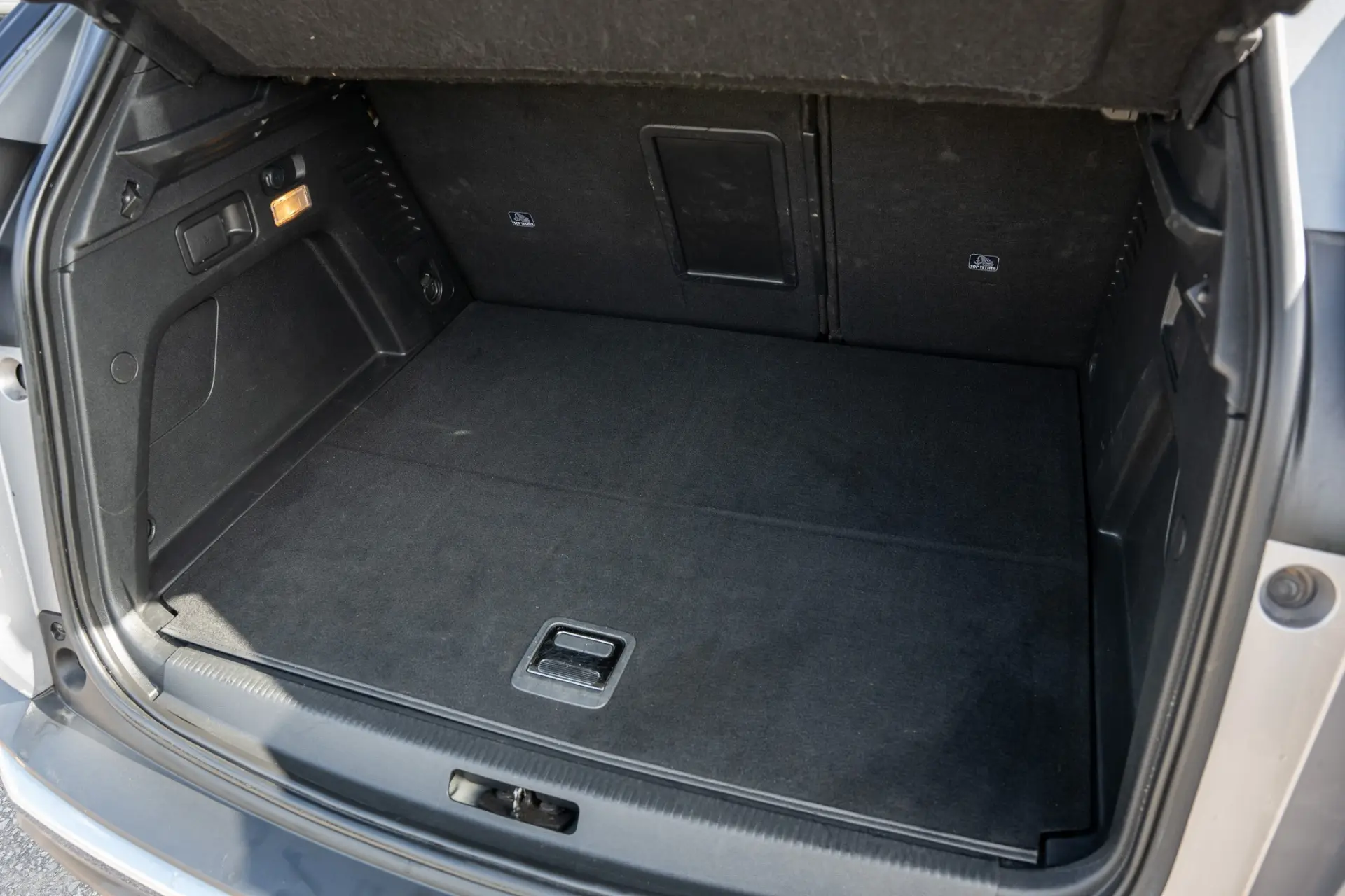 Peugeot 3008 1.6 Hybrid4 Allure Pack e-EAT8 21