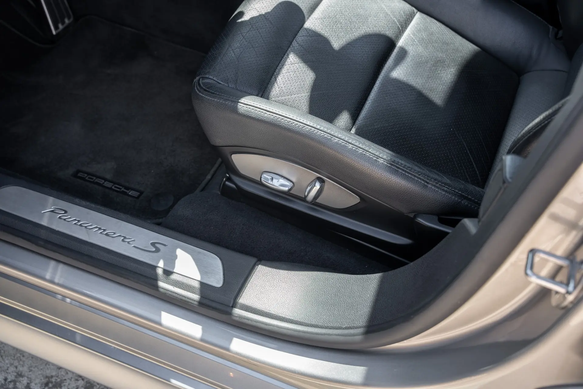 Porsche Panamera S Hybrid 21