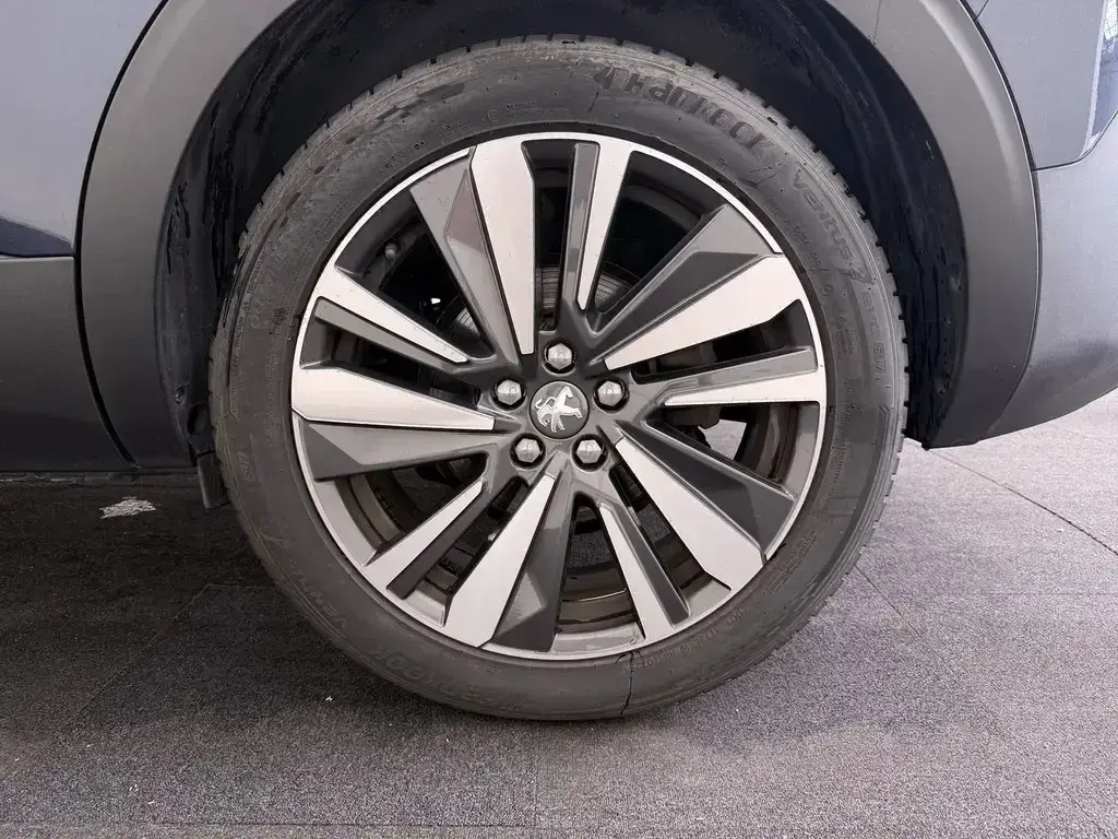 Peugeot 5008 1.2 PureTech Allure 6