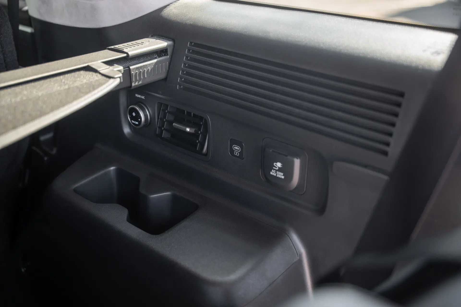 Hyundai Santa Fe 1.6 Plugin-Hybrid 4WD 7L Signature 36