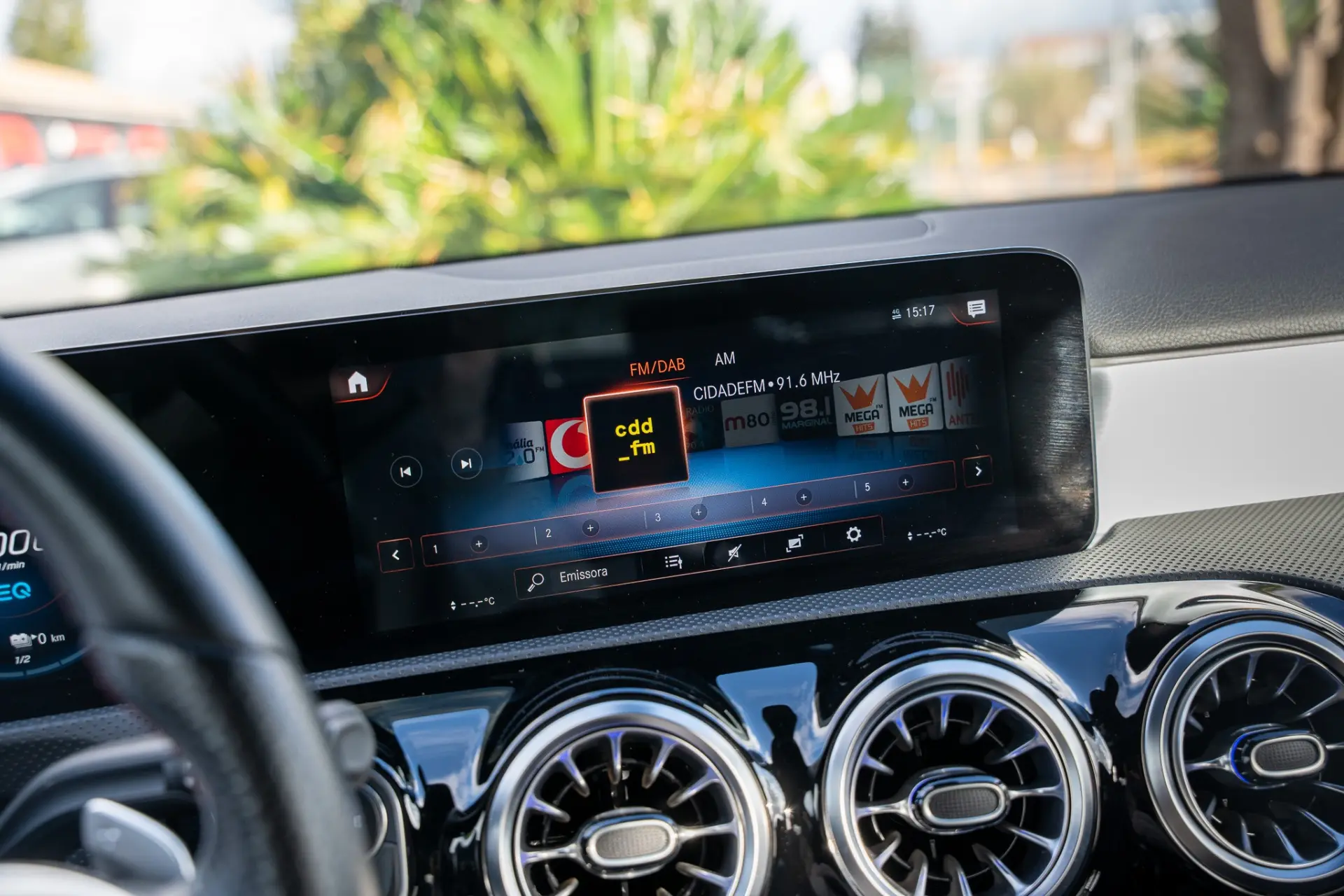 Mercedes-Benz A 250 Limousine e AMG Line 9