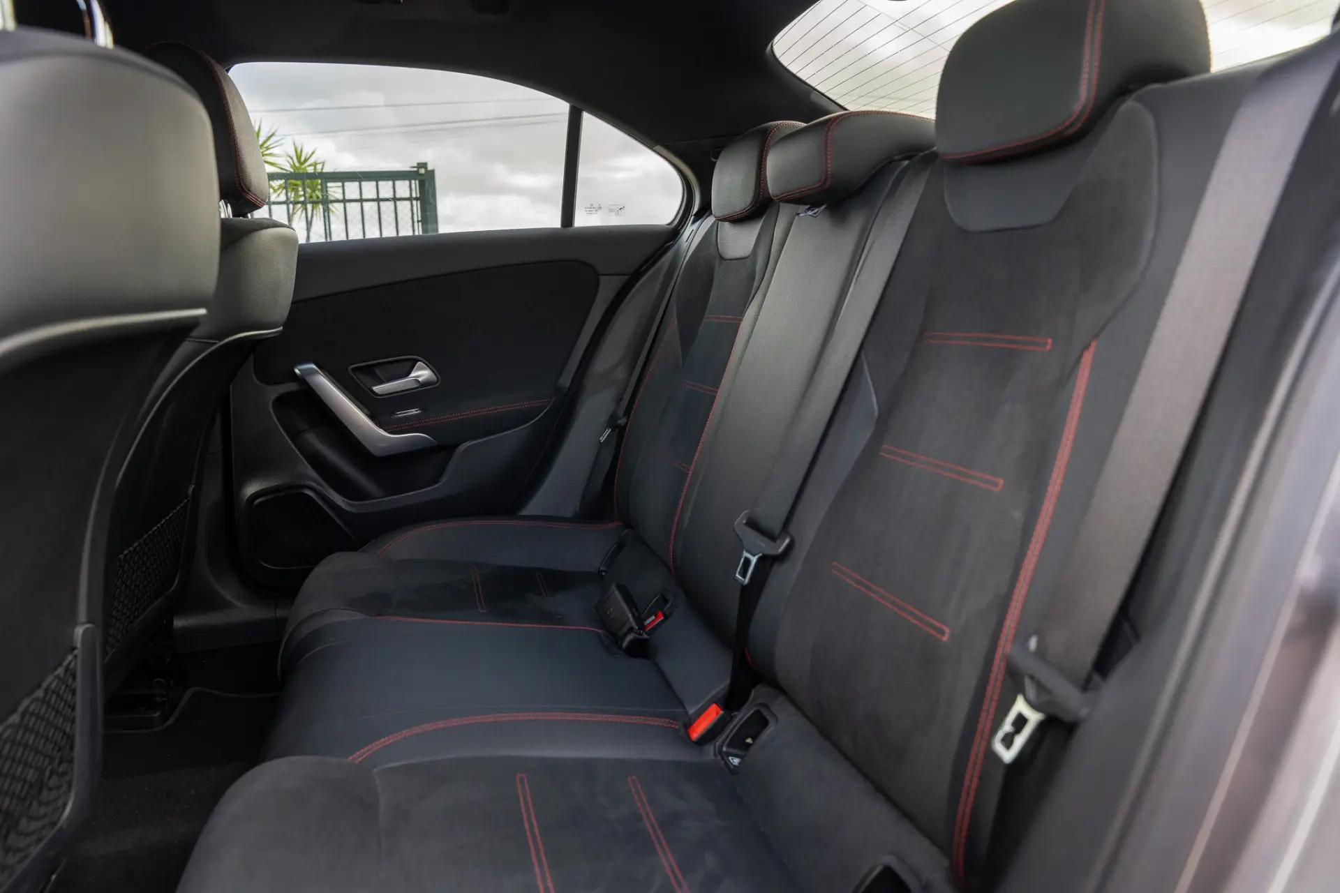 Mercedes-Benz A 250 Limousine e AMG Line 21