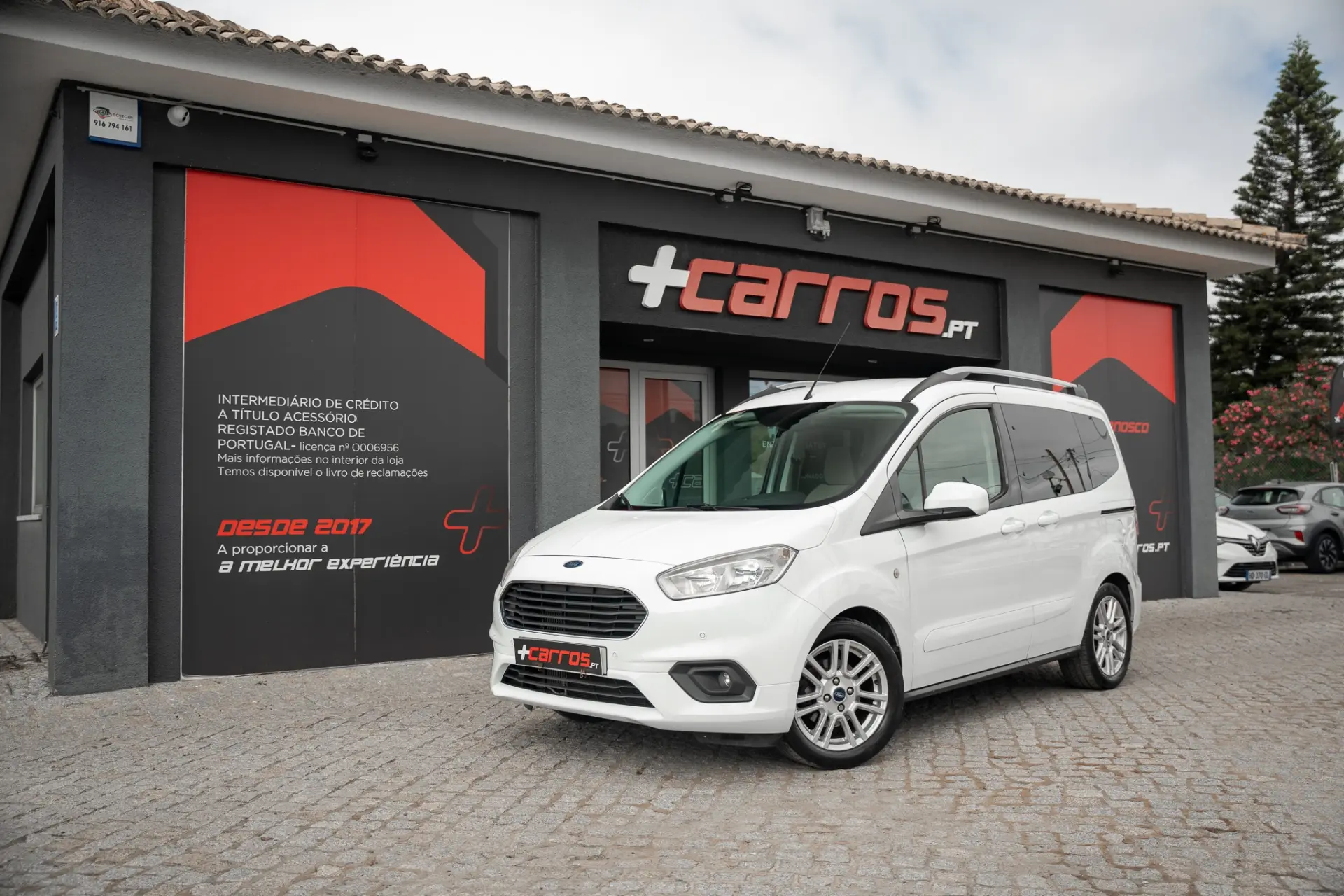 Ford Tourneo Courier 1.0 EcoBoost Ambiente 1