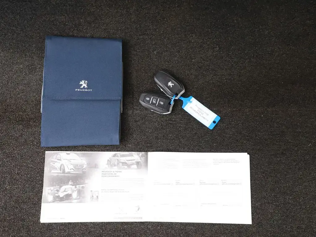 Peugeot e-2008 50 kWh Allure 25