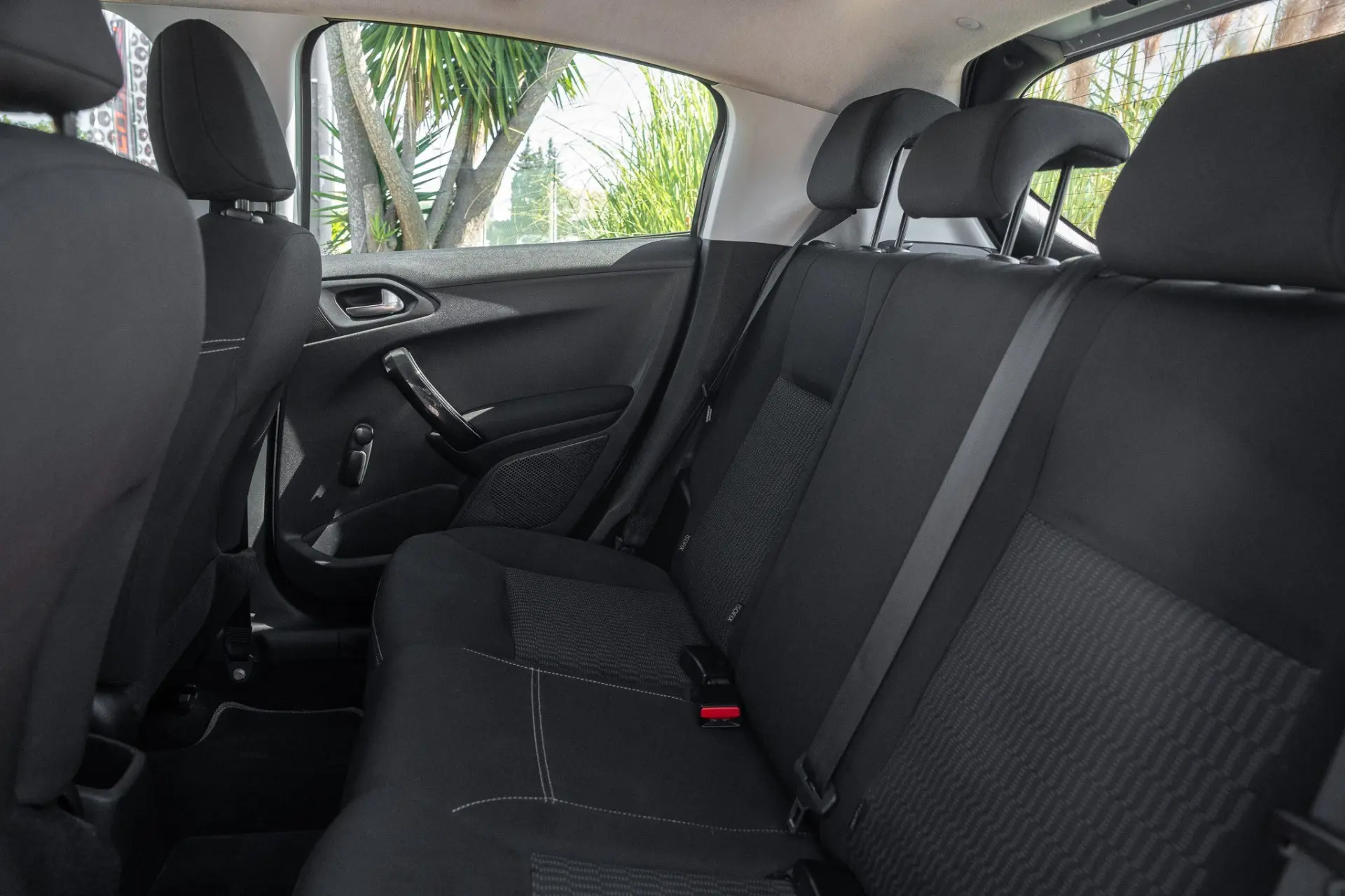 Peugeot 208 1.2 PureTech Allure 15