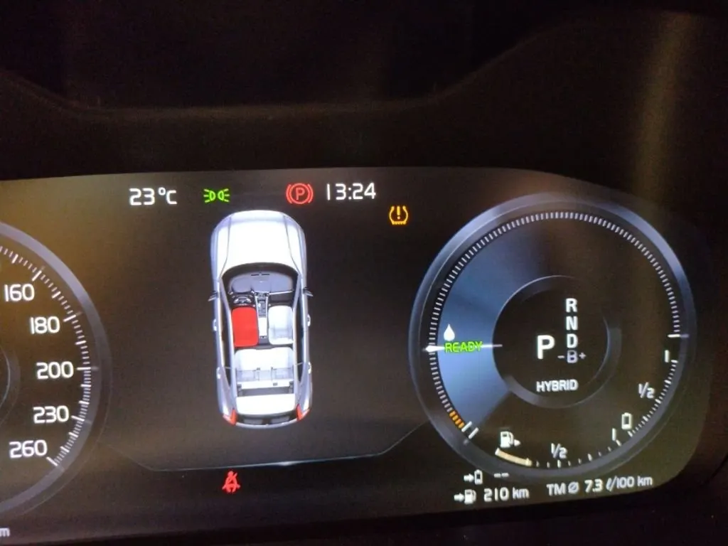 Volvo XC 40 1.5 T5 PHEV Inscription Expression 6