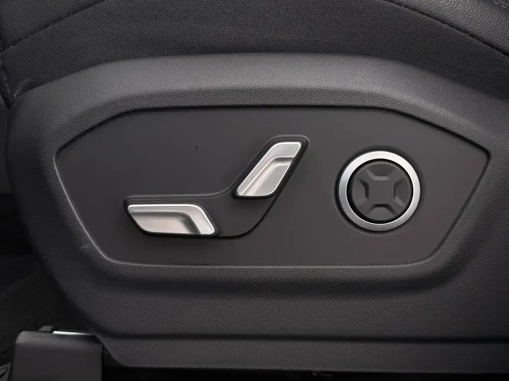 Hyundai Santa Fe 1.6 Plugin-Hybrid 4WD 7L Signature 22