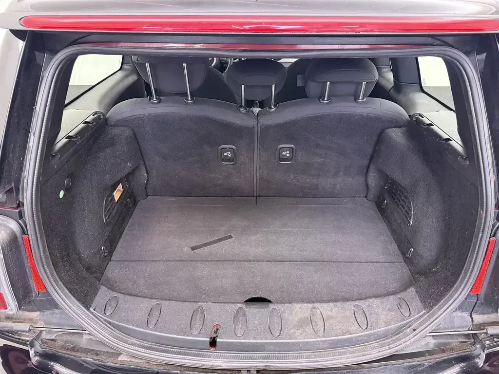 MINI Clubman Cooper Soho 21