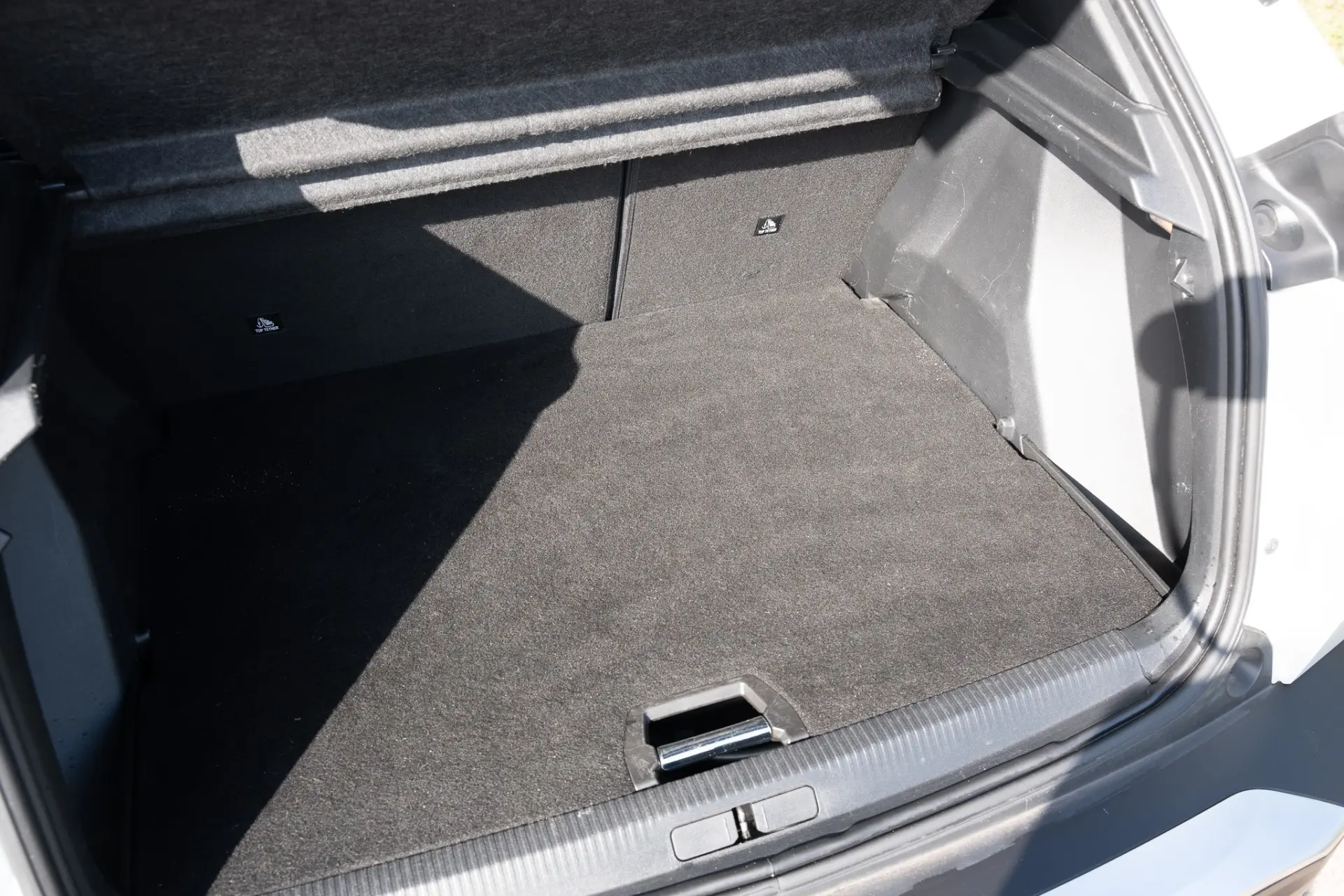 Peugeot e-2008 50 kWh GT 24