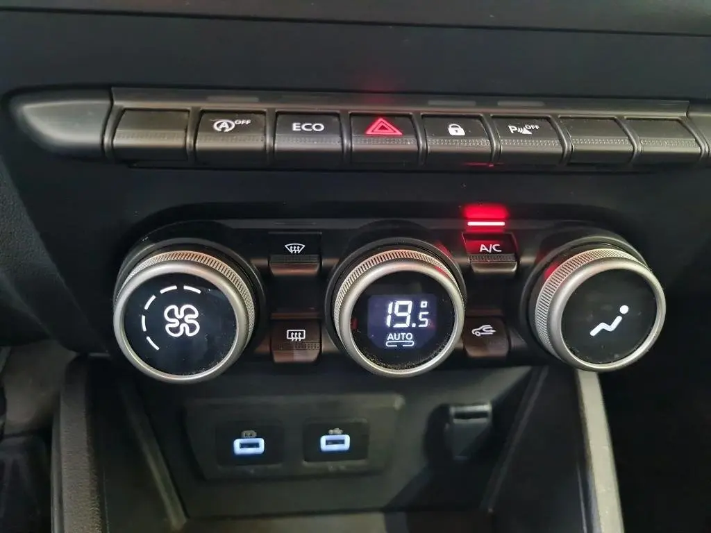 Dacia Duster 1.0 TCe ECO-G Prestige Bi-Fuel 10