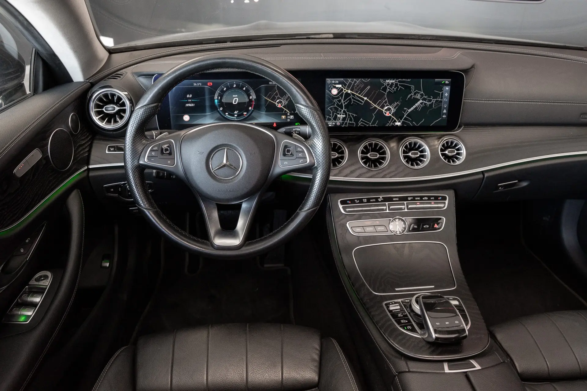 Mercedes-Benz E 220 d AMG Line Aut. 8