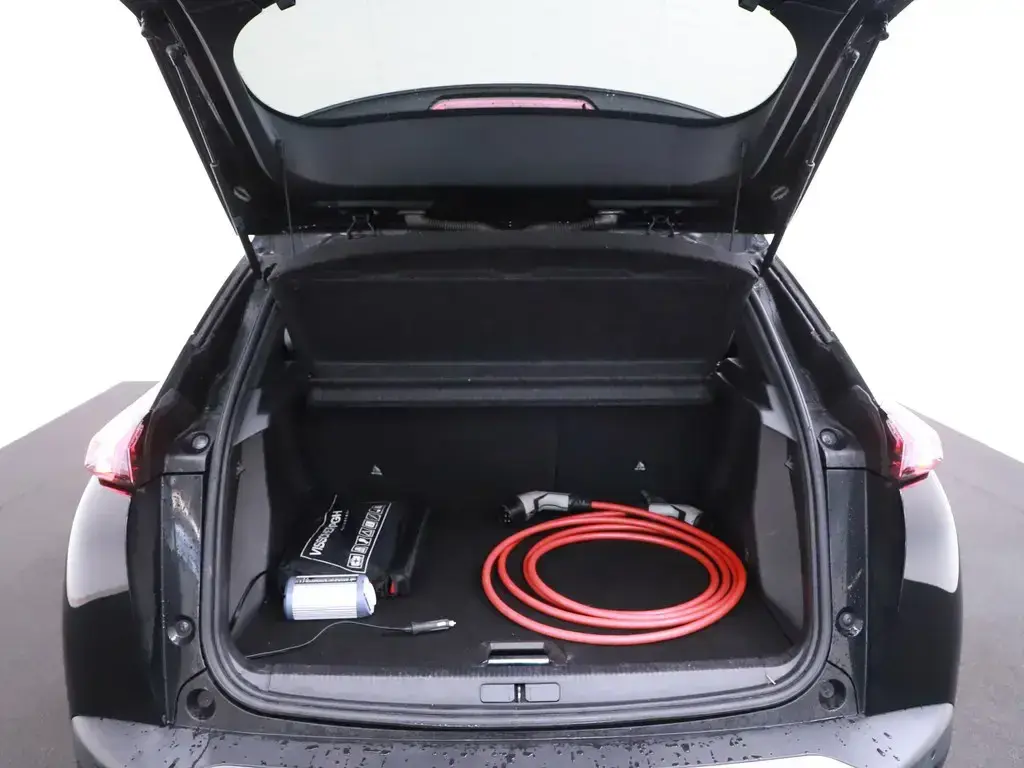 Peugeot e-2008 50 kWh Allure 27