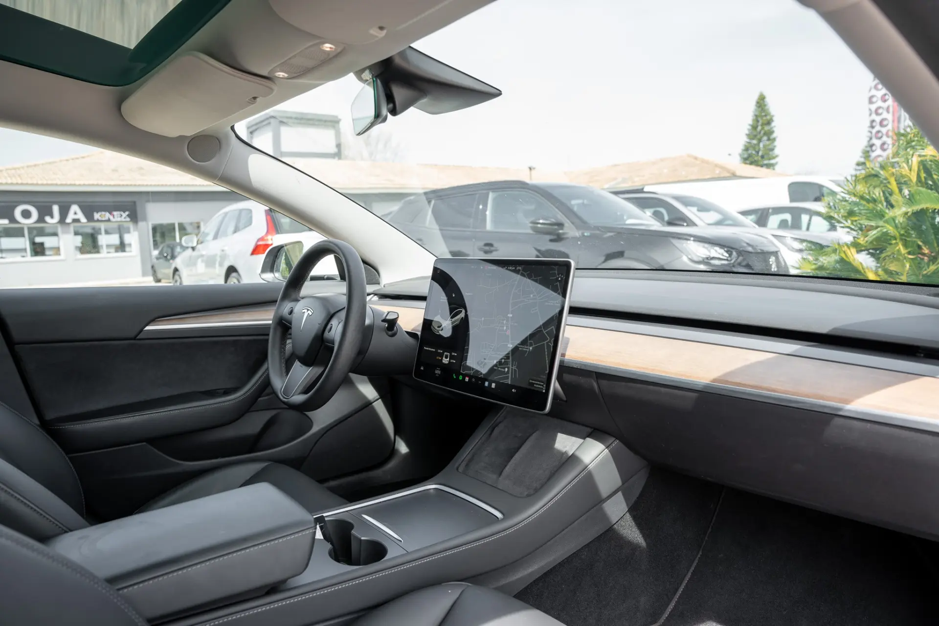 Tesla Model 3 Long Range Tração Traseira 14