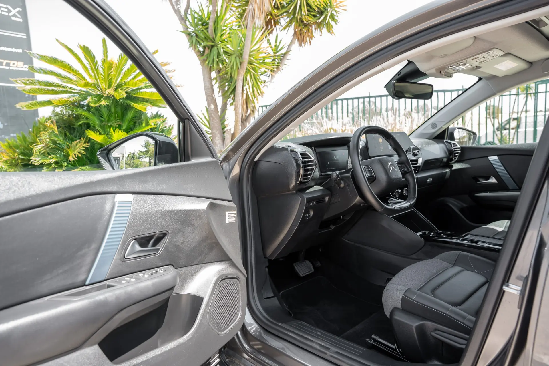 Citroen e-C4 X Shine 24