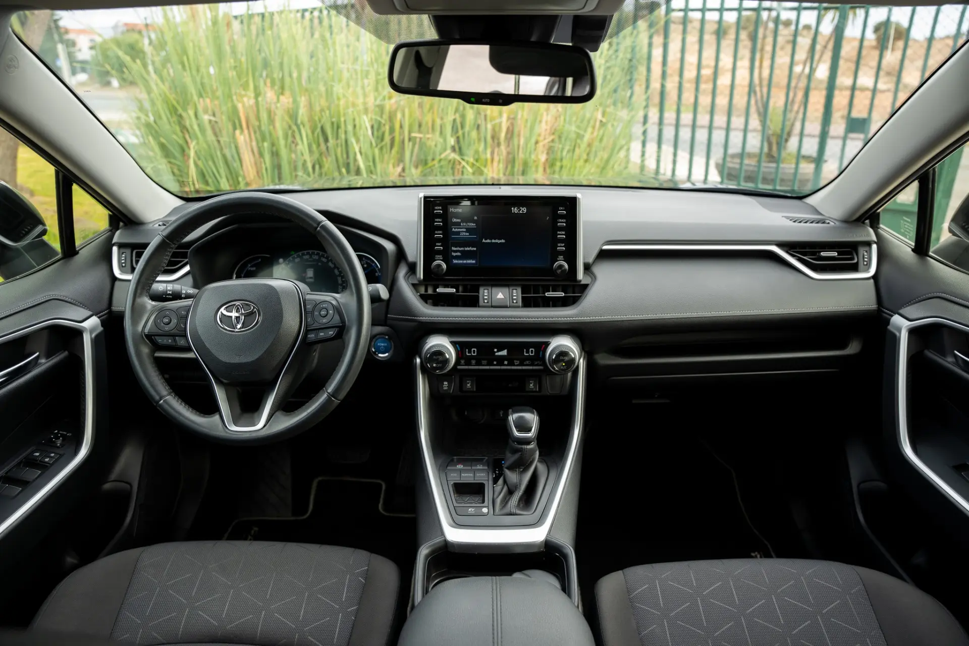 Toyota RAV4 2.5 HDF Comfort 11