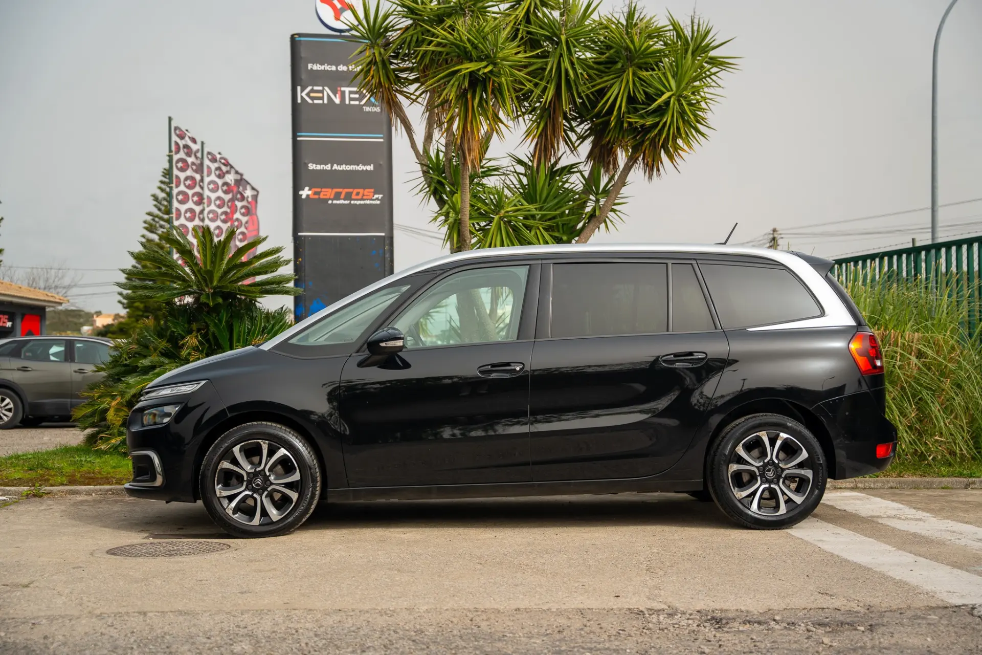 Citroën Grand C4 Spacetourer 1.5 BlueHDi Shine EAT8 4