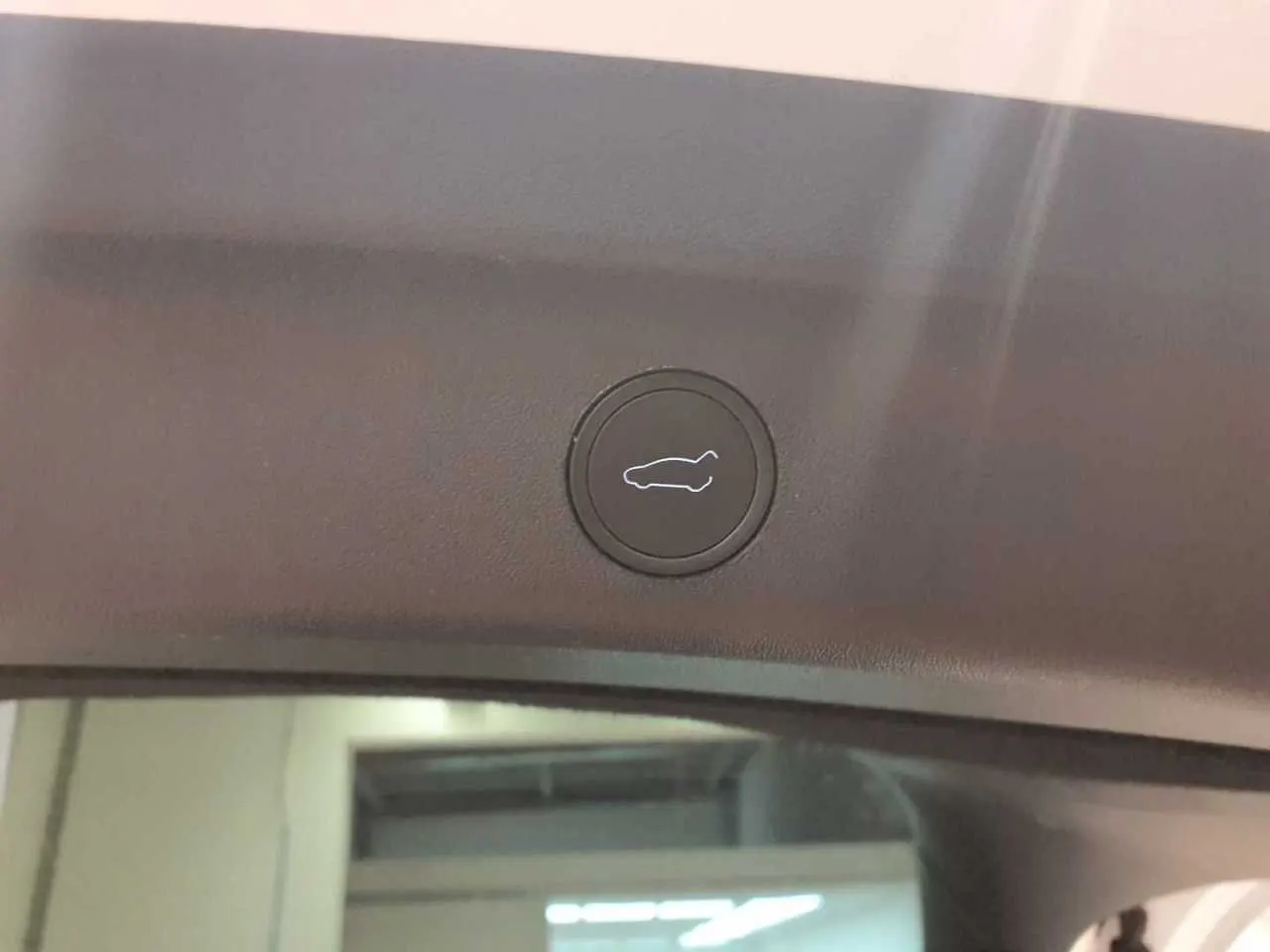 Tesla Model Y Long Range Tração Traseira 13