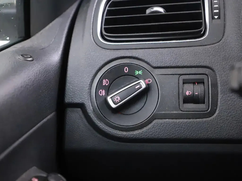 Volkswagen Polo 1.4 TDi BlueMotion 15