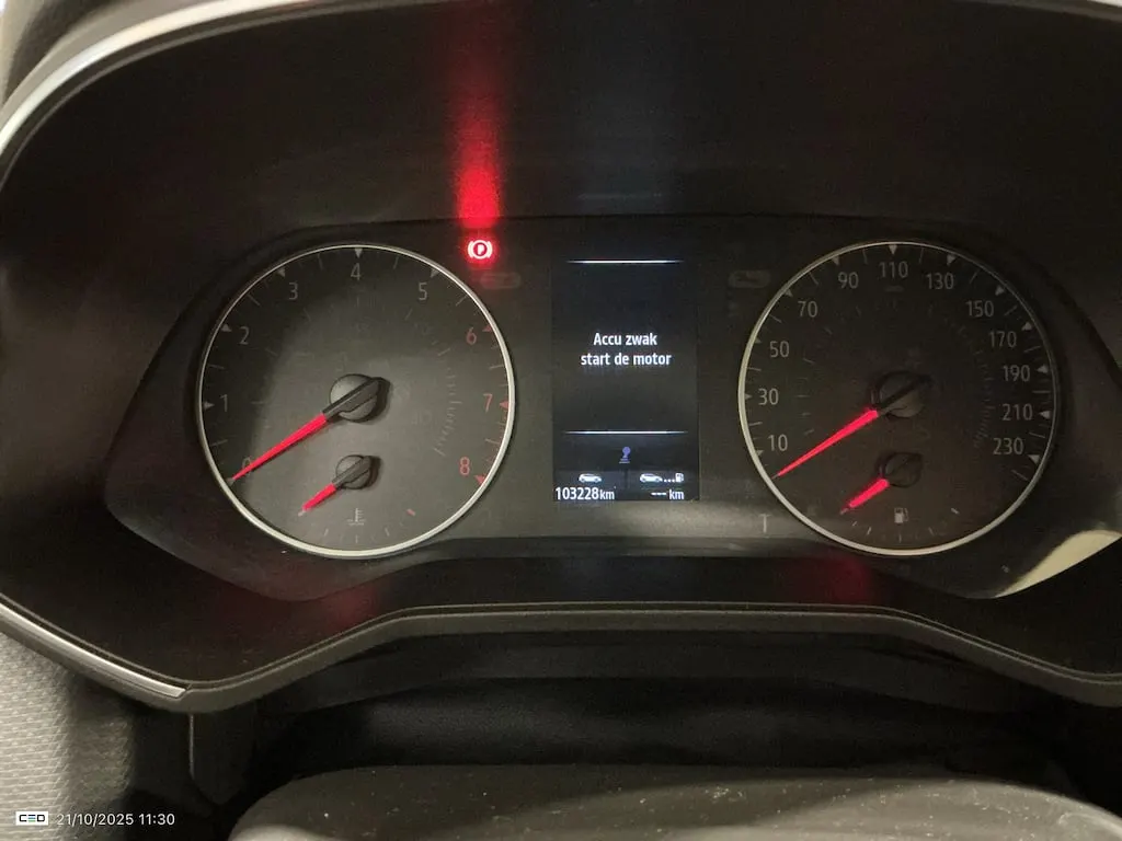 Renault Clio 1.0 TCe Intens 5