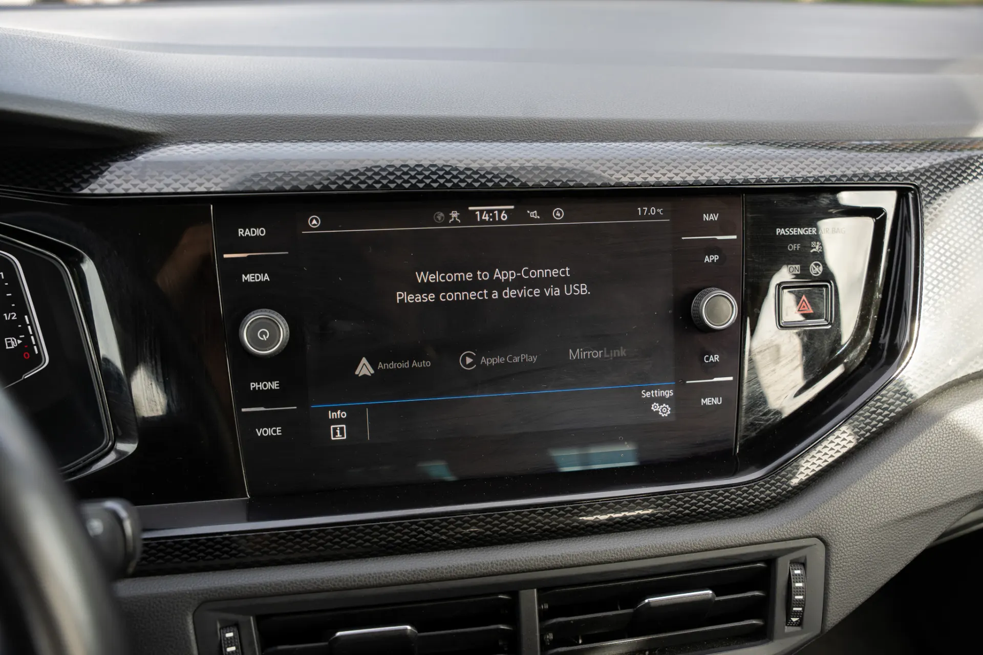 Volkswagen Polo 1.0 TSI Life 9