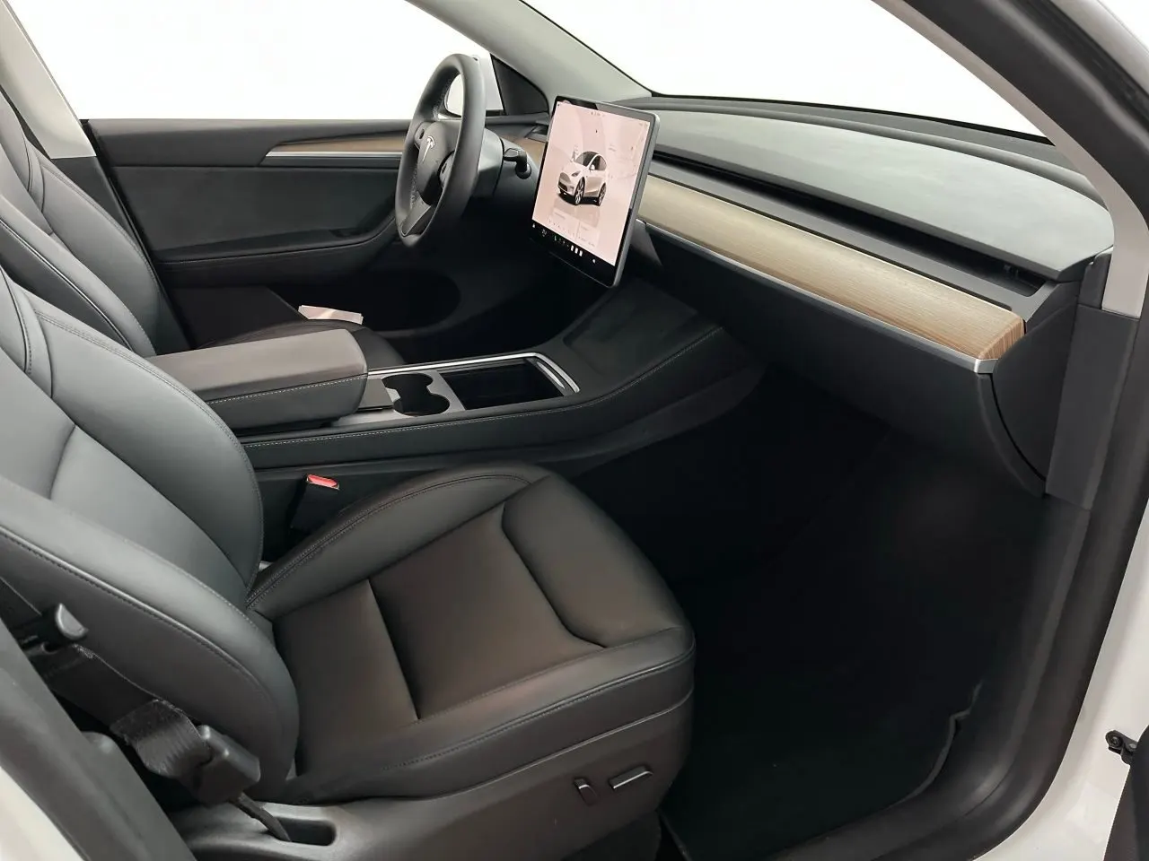 Tesla Model Y Long Range Tração Traseira 11