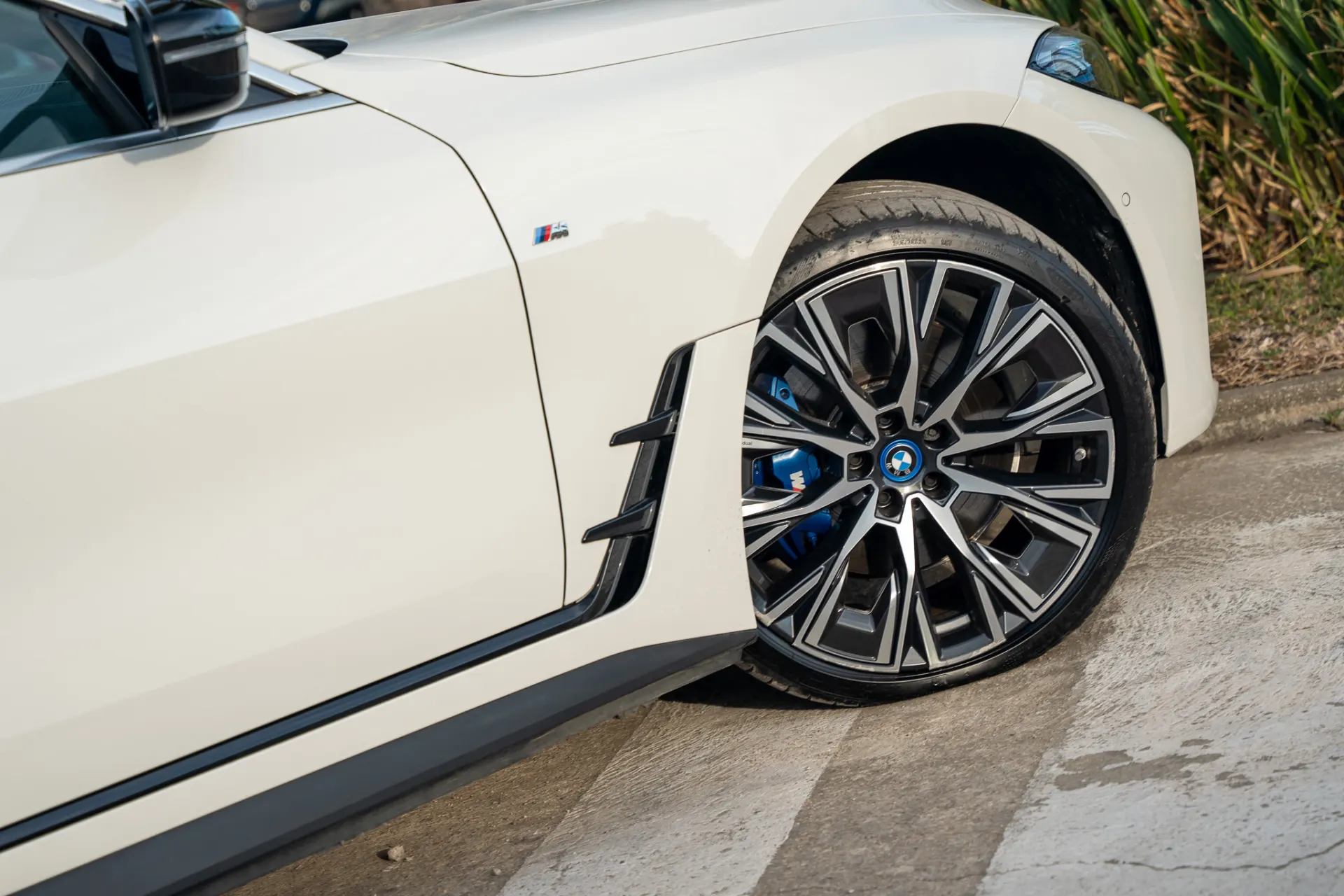 BMW i4 eDrive40 Pack Desportivo M 8