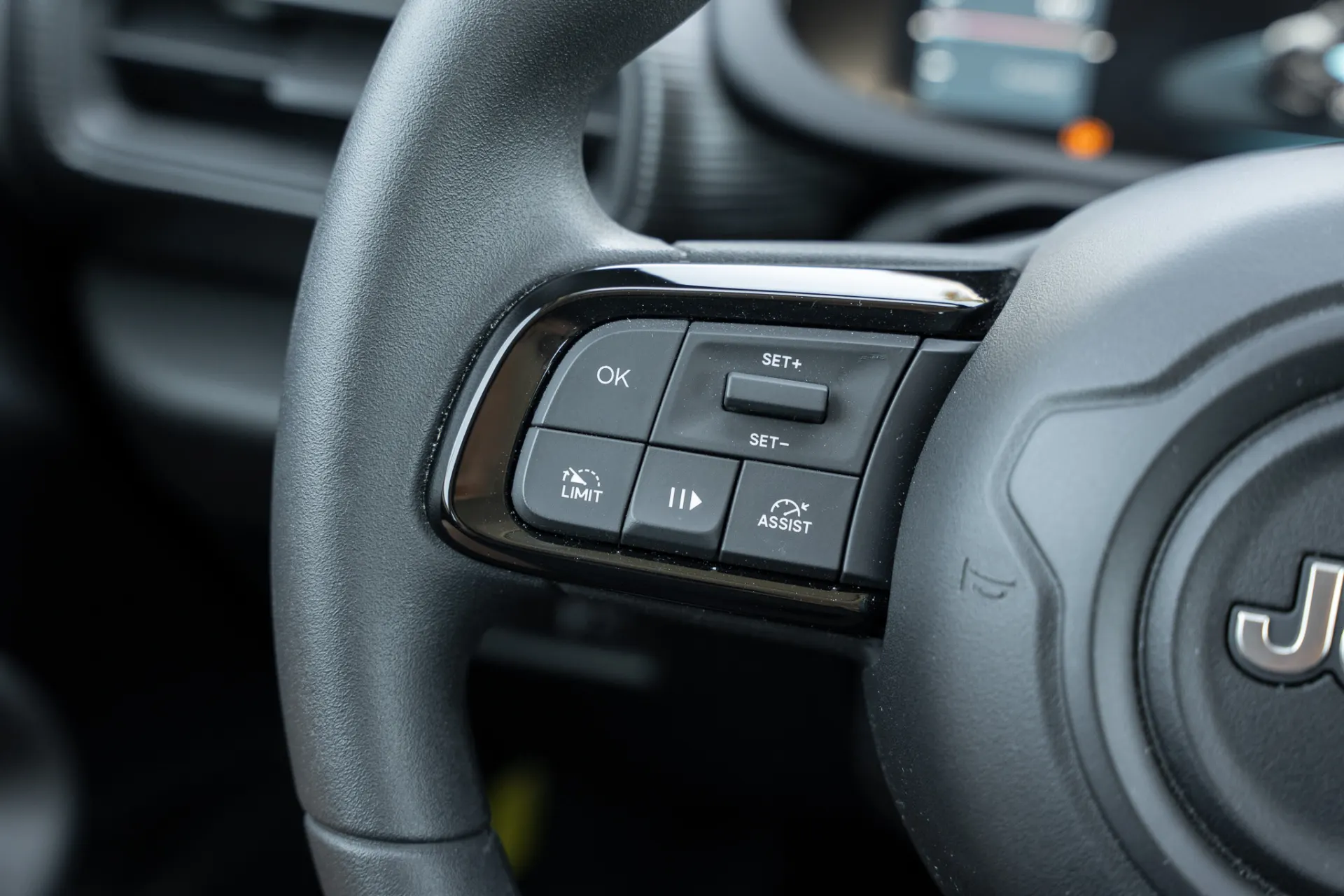 Jeep Avenger 54 kWh Longitude 8