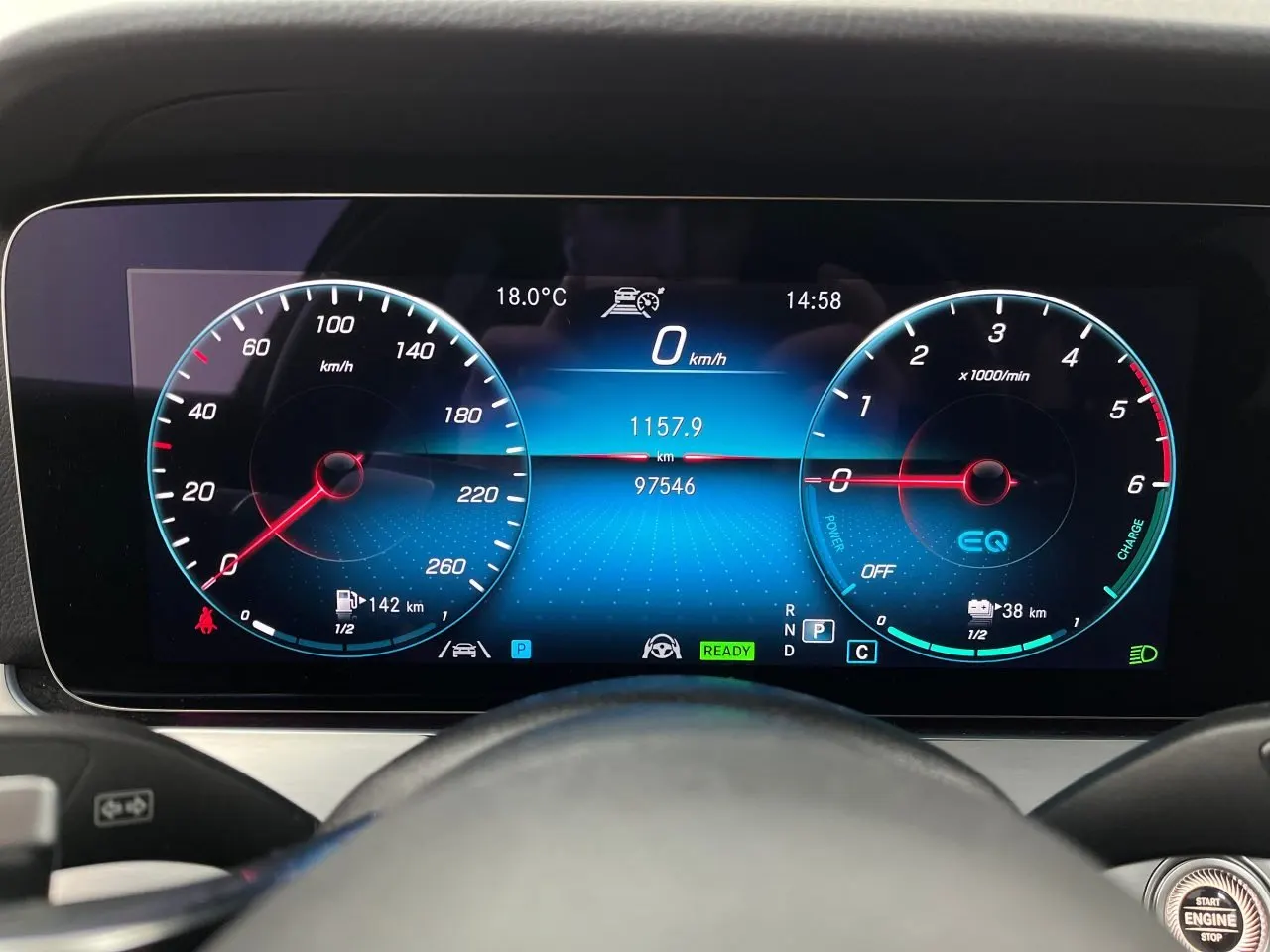 Mercedes-Benz E 300 de Avantgarde 4Matic 9