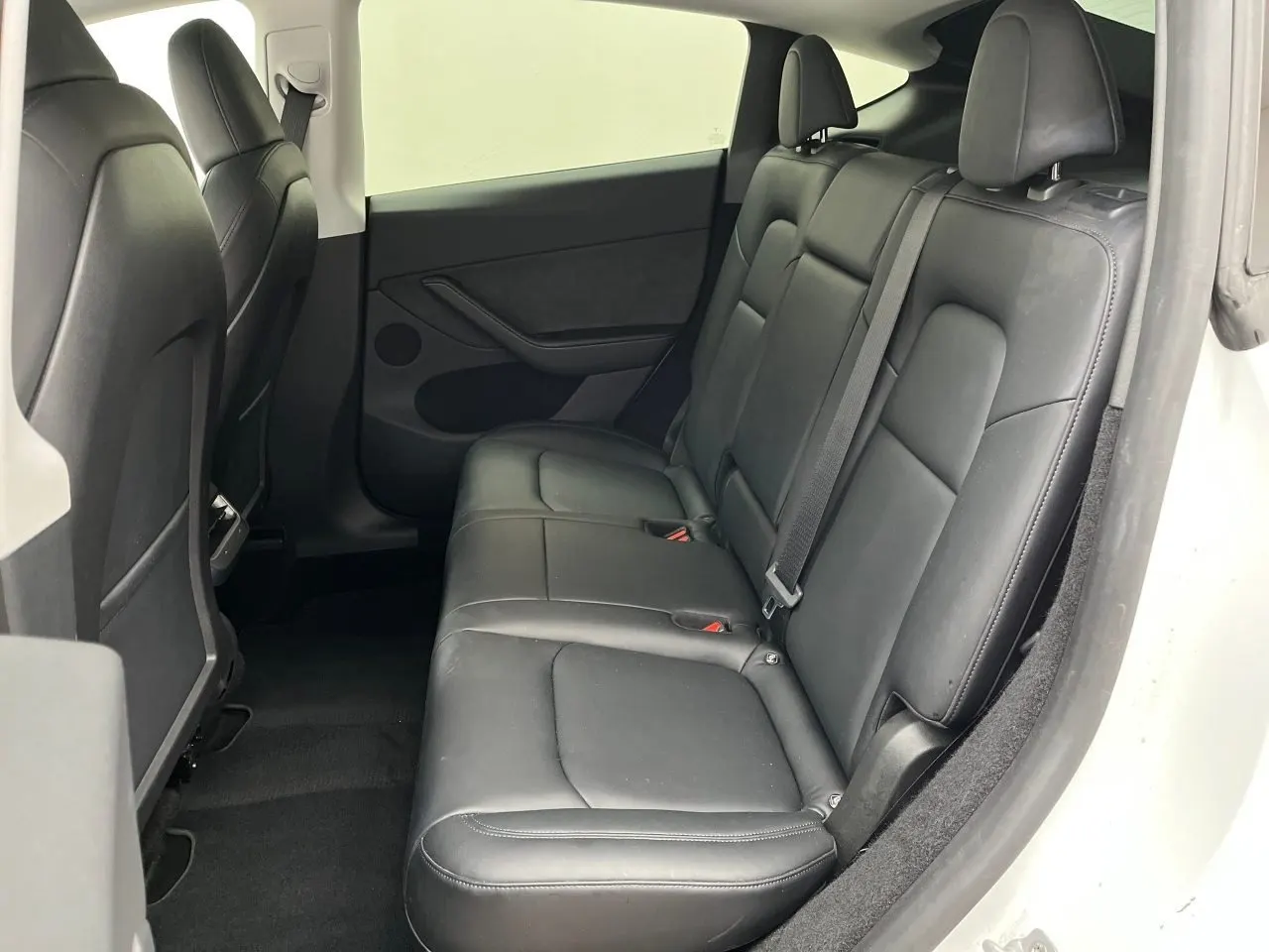 Tesla Model Y Long Range Tração Traseira 12