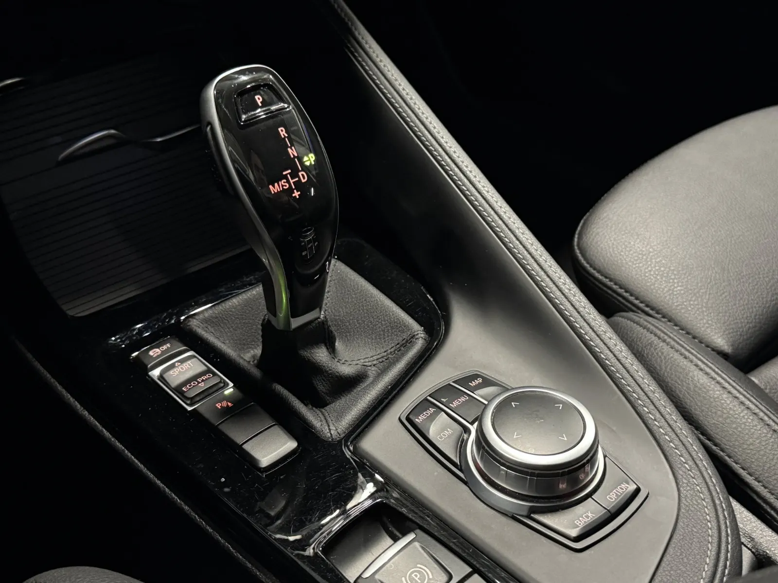 BMW X2 18 d sDrive Auto Pack M 18