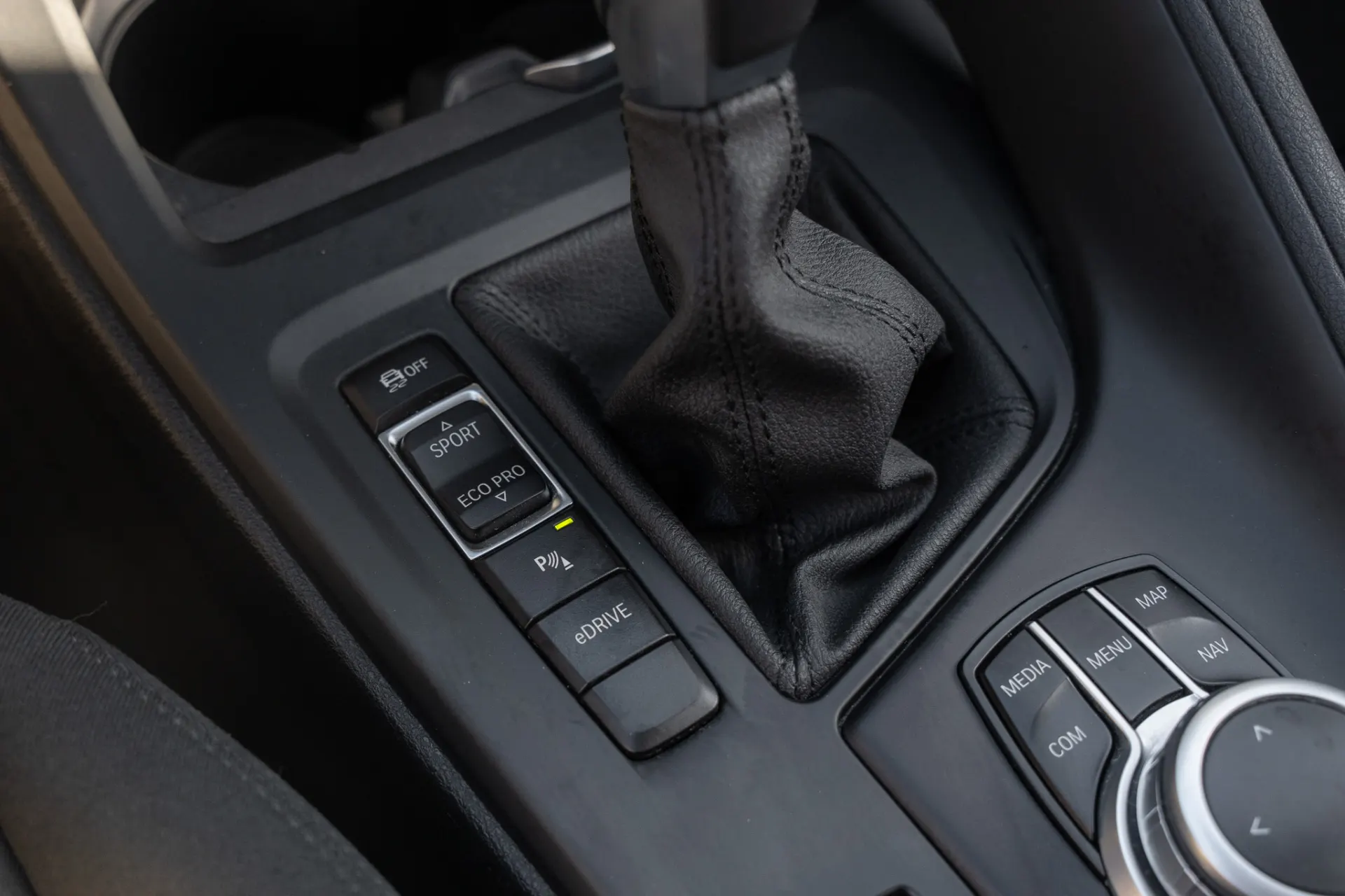 BMW X1 25 e xDrive 11