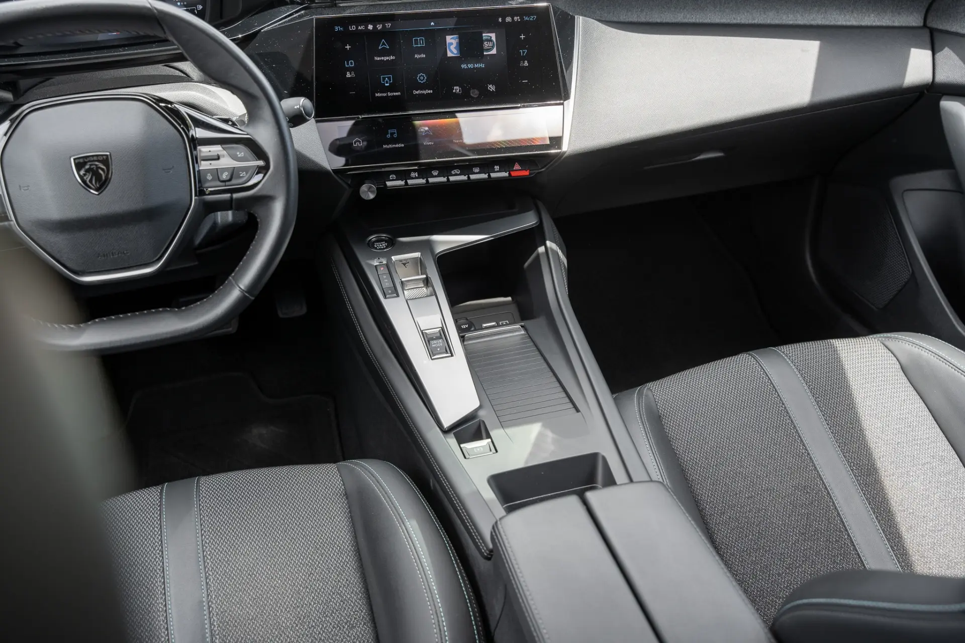 Peugeot 308 SW 1.6 Hybrid Allure e-EAT8 23