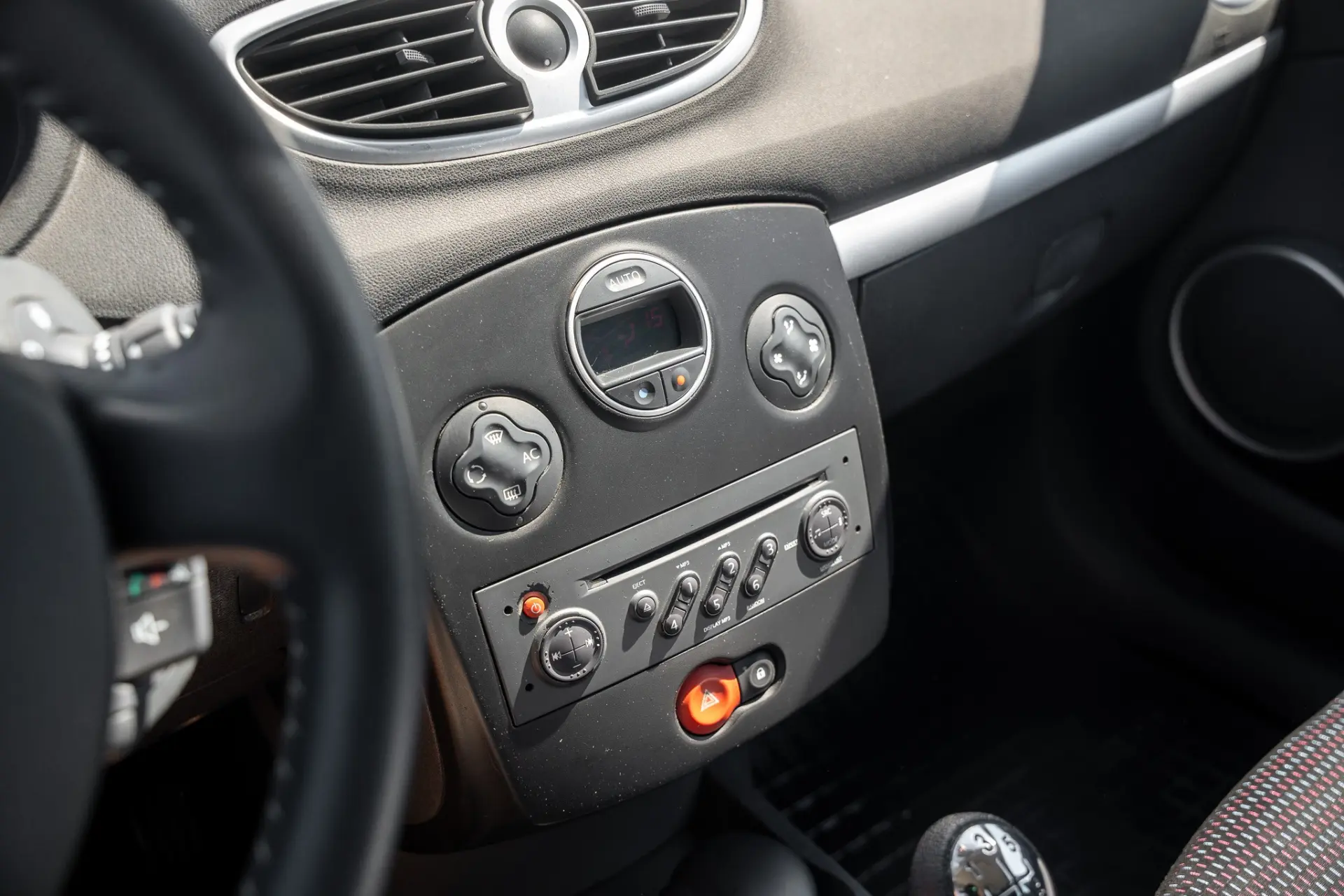 Renault Clio 1.2 TCE Dynamique Sport Edition 12