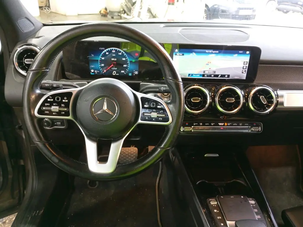 Mercedes-Benz GLB 180 d Progressive 4