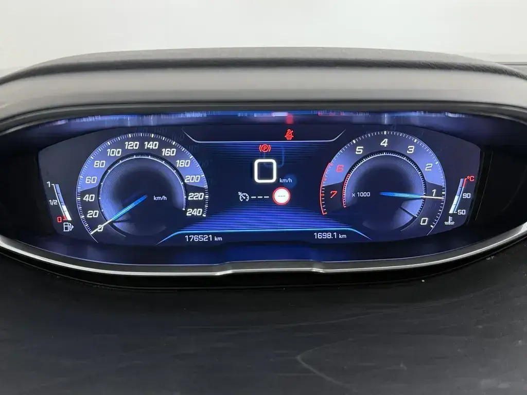 Peugeot 5008 1.2 PureTech Allure 12