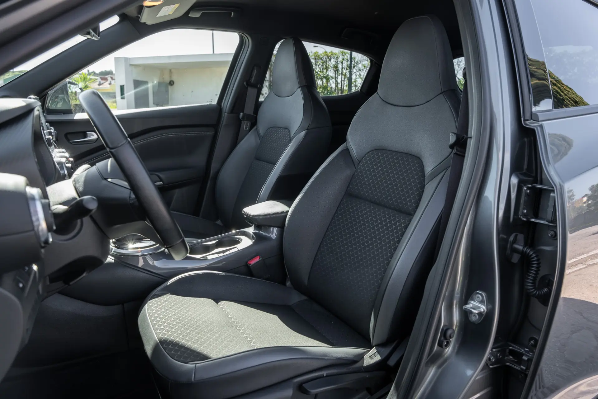 Nissan Juke 1.6 Hybrid N-Connecta NAV. 18