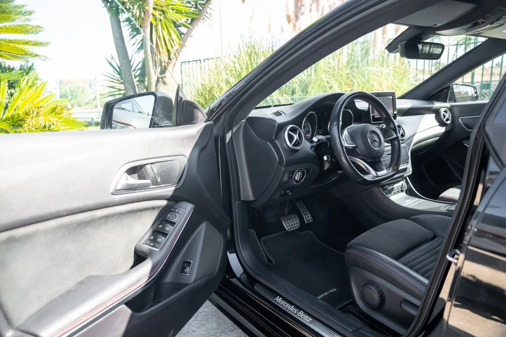 Mercedes-Benz CLA 200 d 7G-DCT AMG Line 16