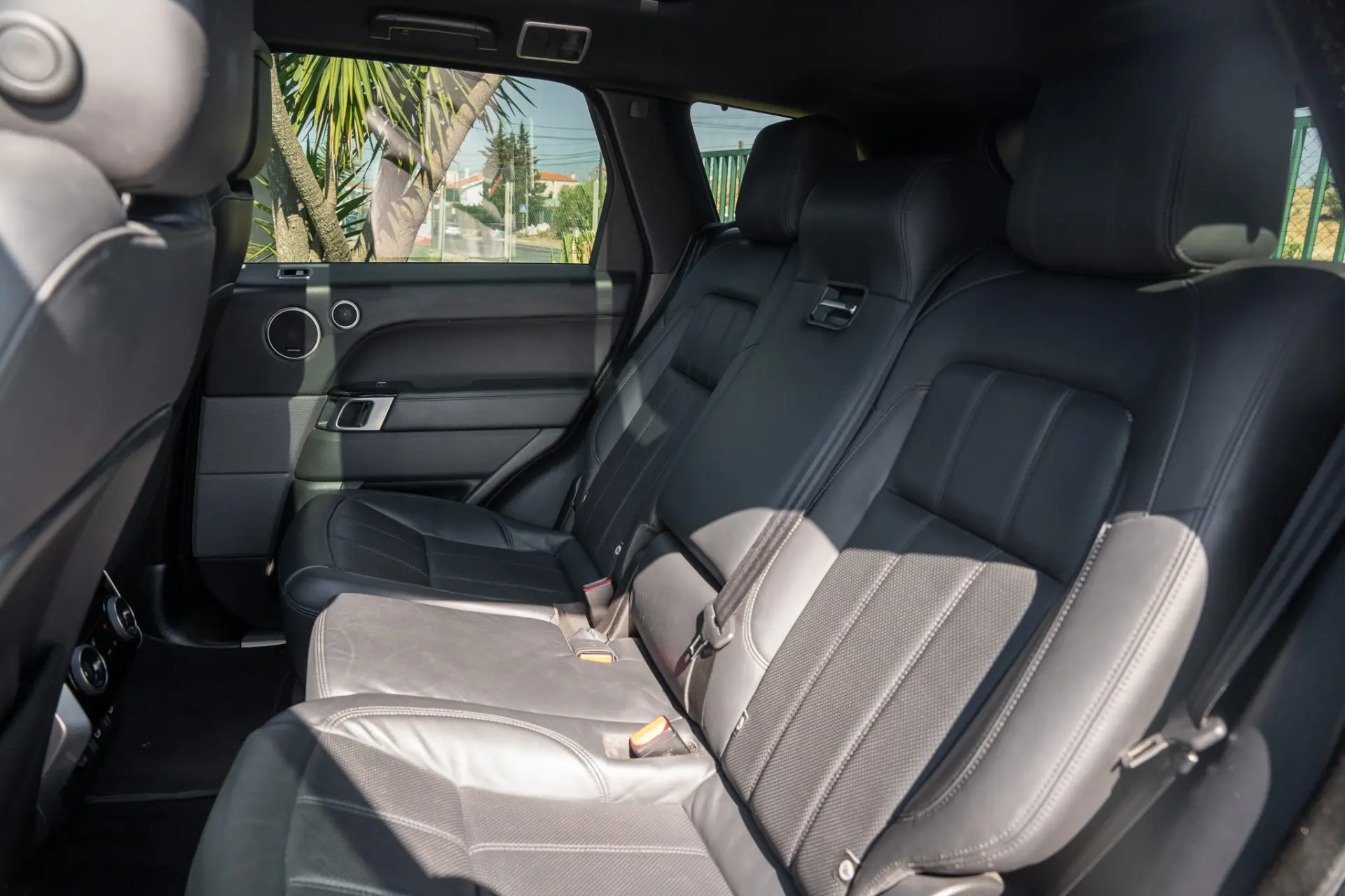 Land Rover Range Rover Sport 2.0 Si4 PHEV HSE Dynamic Stealth 28