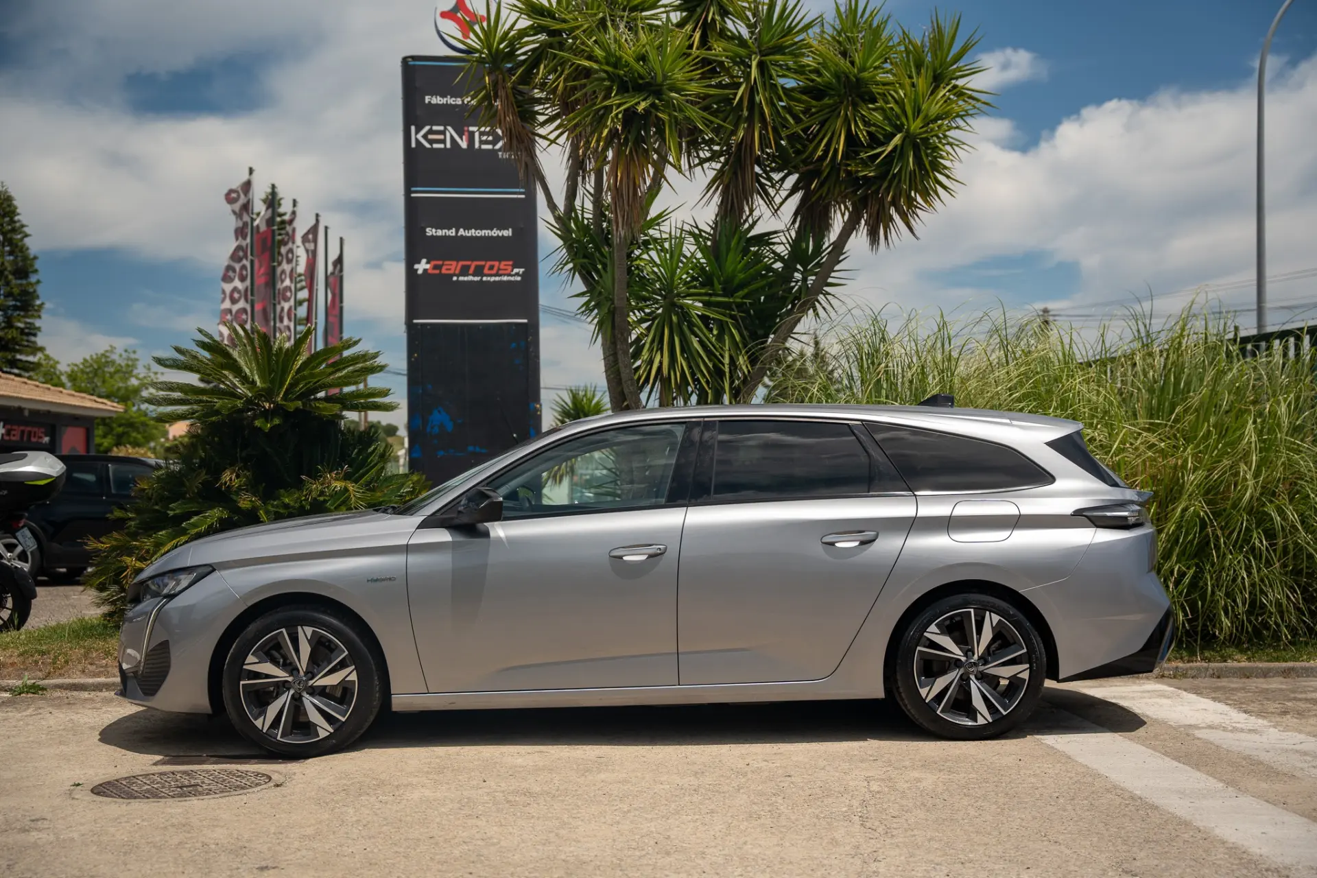 Peugeot 308 SW 1.6 Hybrid Allure e-EAT8 7