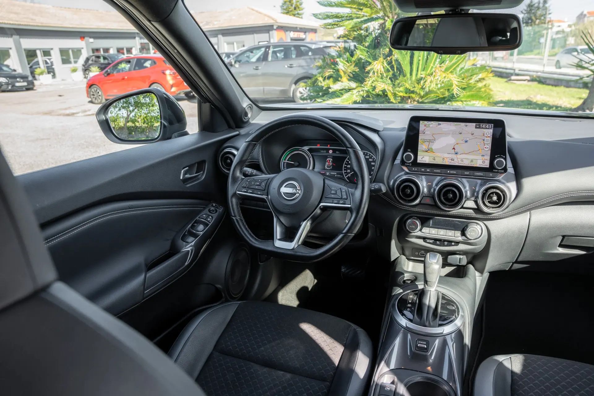 Nissan Juke 1.6 Hybrid N-Connecta NAV. 10